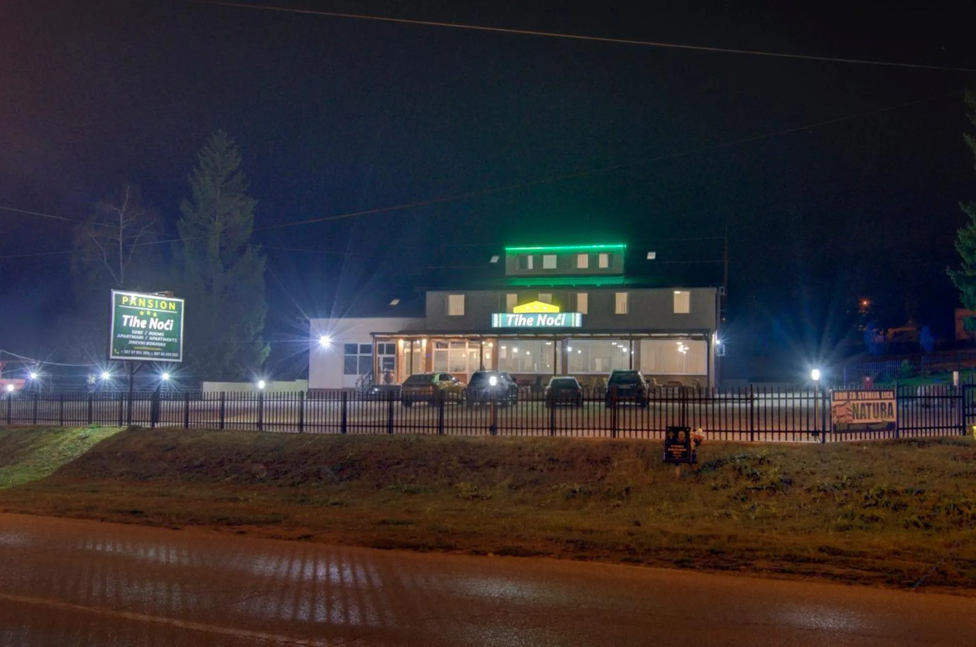 Tihe Noci Motel