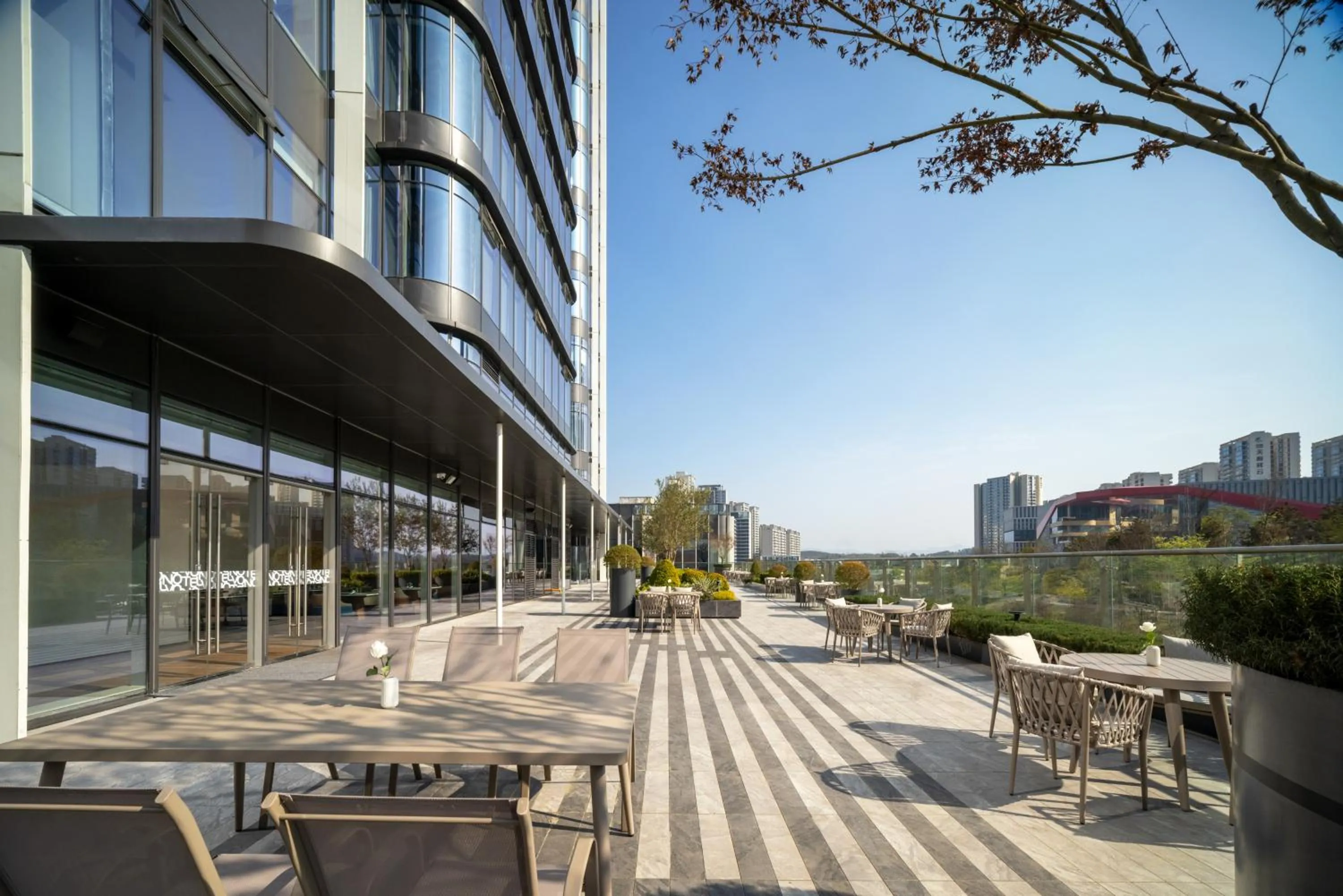 Garden in Novotel Chengdu Lige