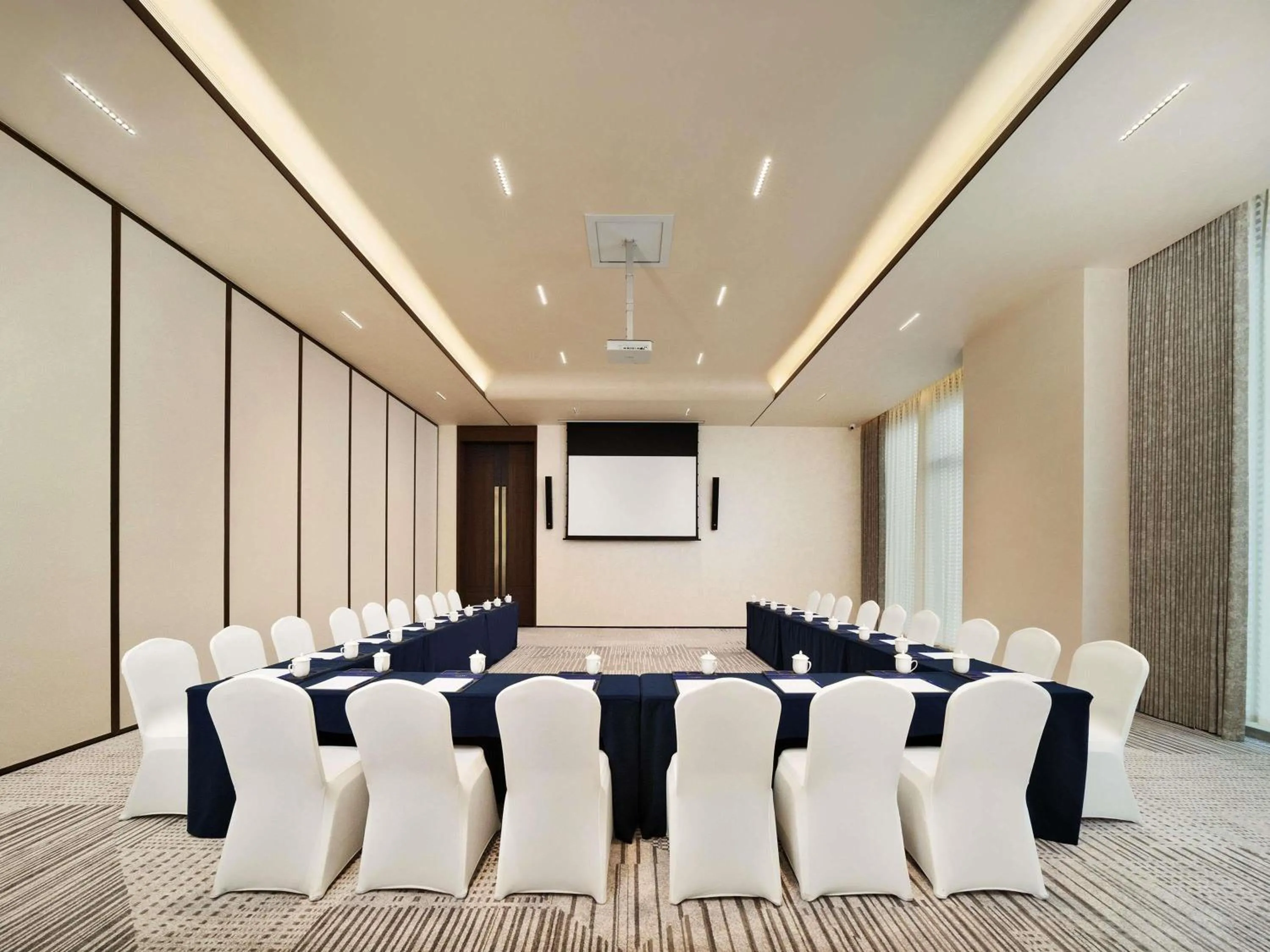 Meeting/conference room in Novotel Chengdu Lige