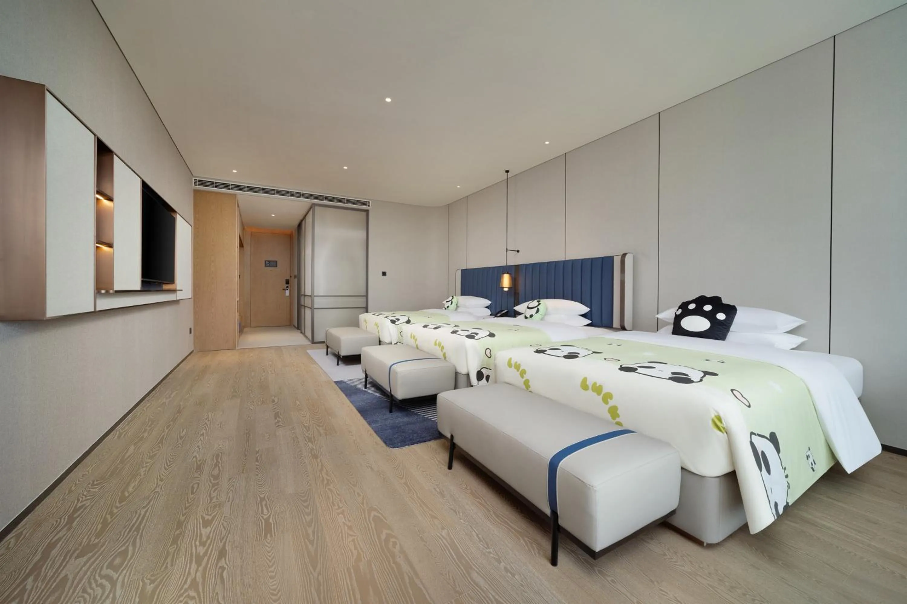 Photo of the whole room, Bed in Novotel Chengdu Lige