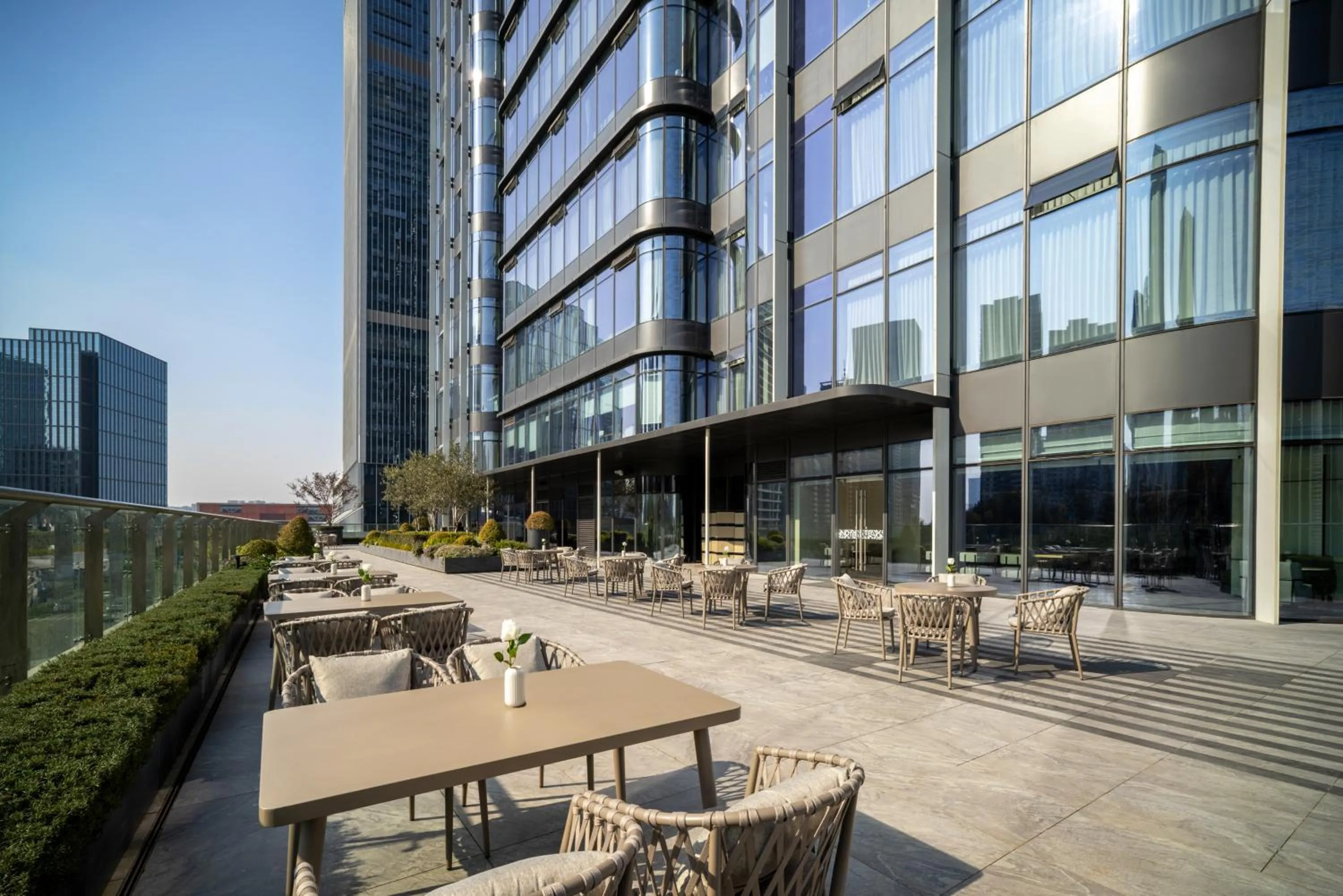 Garden in Novotel Chengdu Lige