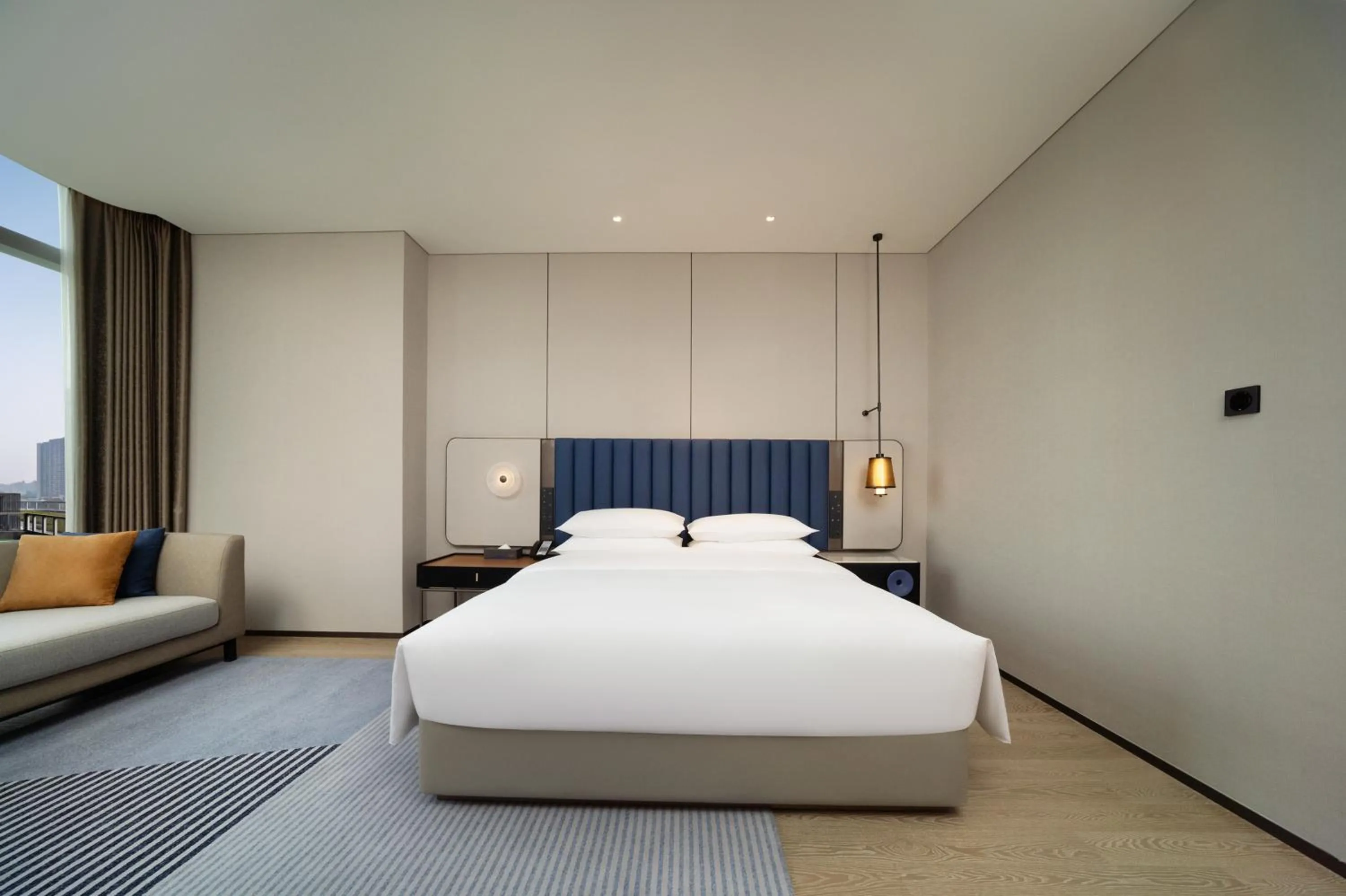 Bedroom, Bed in Novotel Chengdu Lige