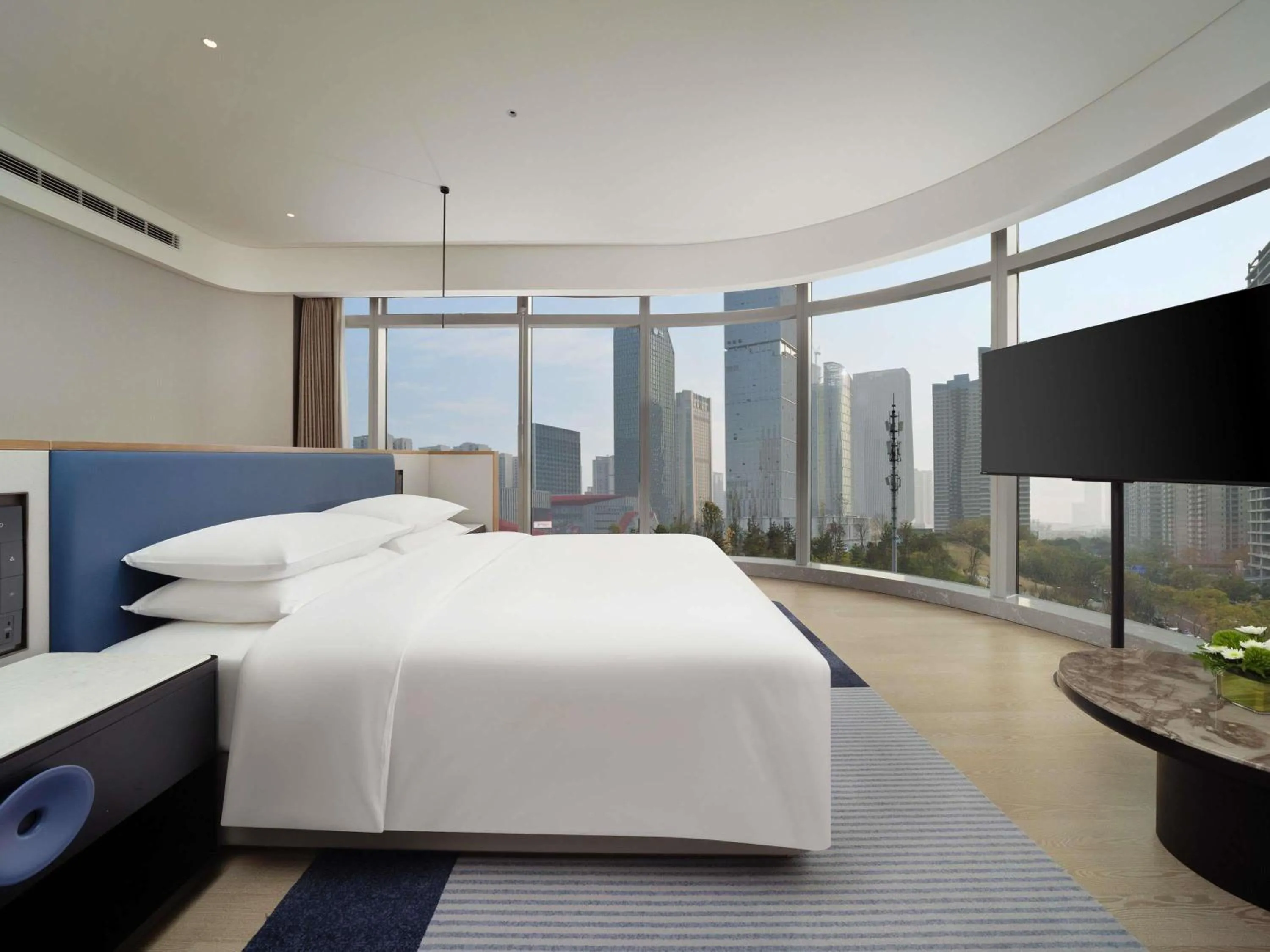 Bedroom, Bed in Novotel Chengdu Lige
