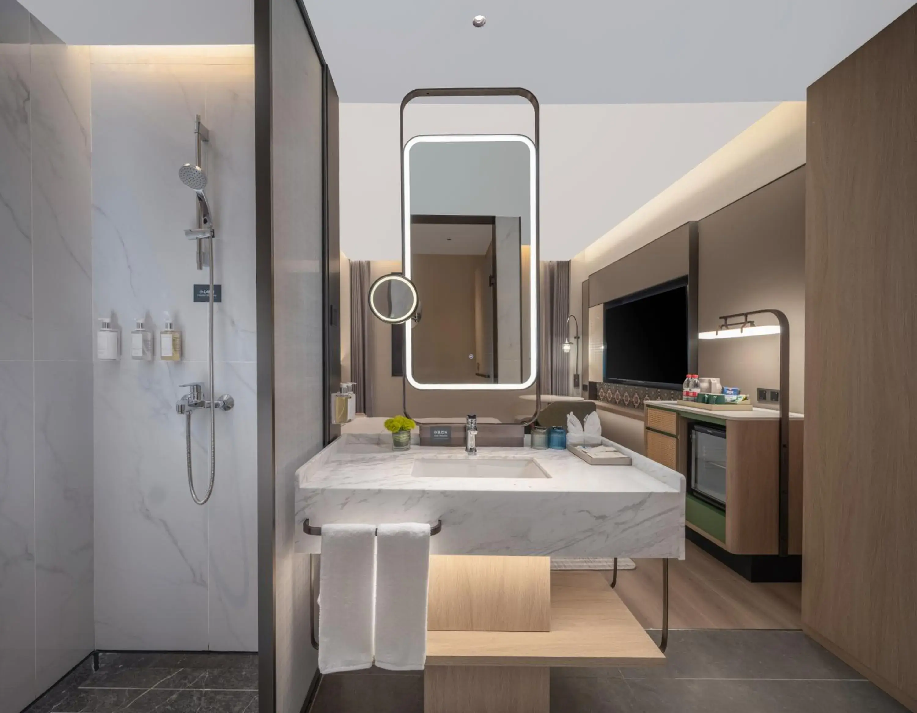 Standard Room in Holiday Inn Guilin Qixing by IHG Standard Room in Holiday Inn Guilin Qixing by IHG