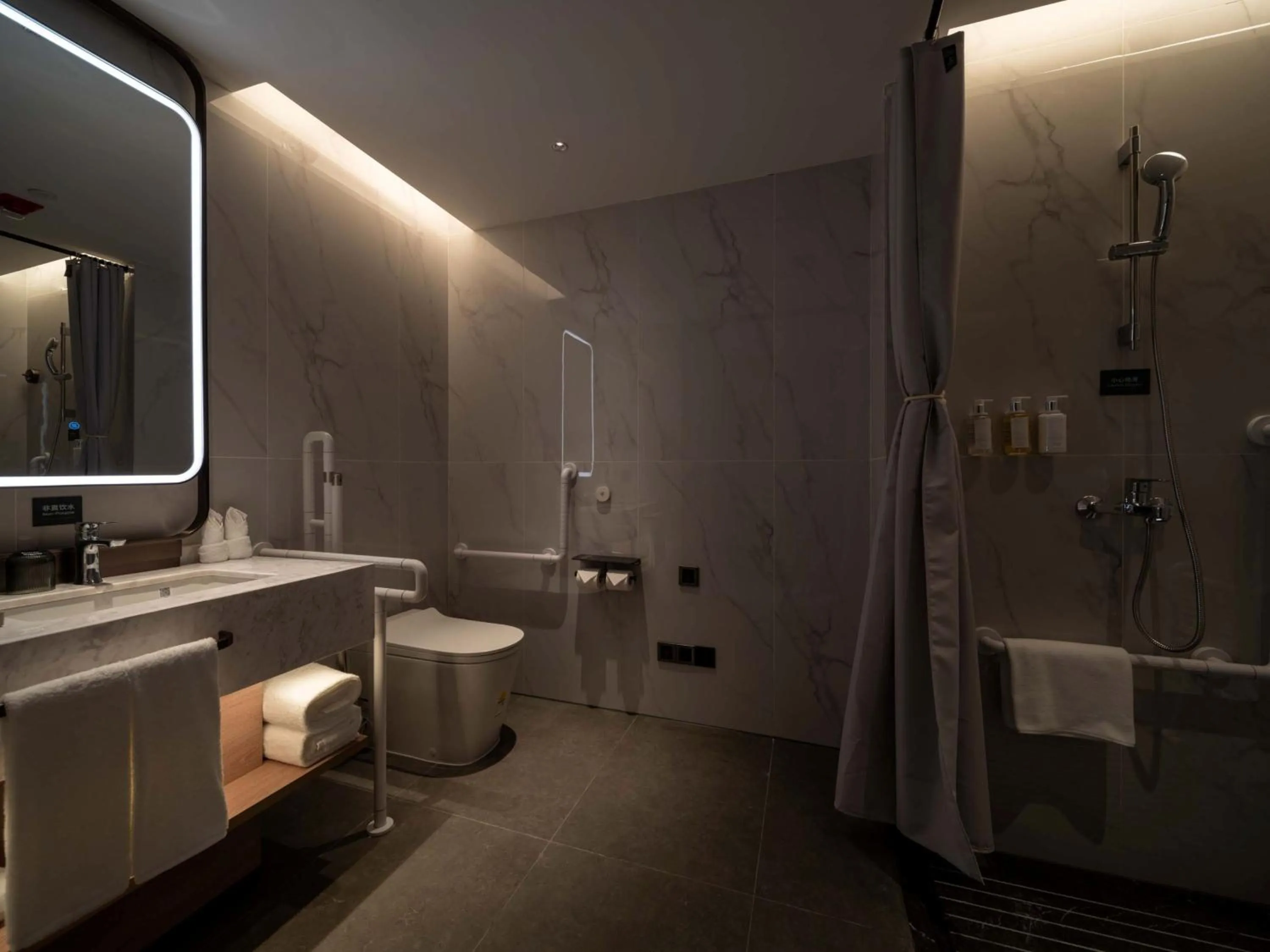 Photo of the whole room in Holiday Inn Guilin Qixing by IHG