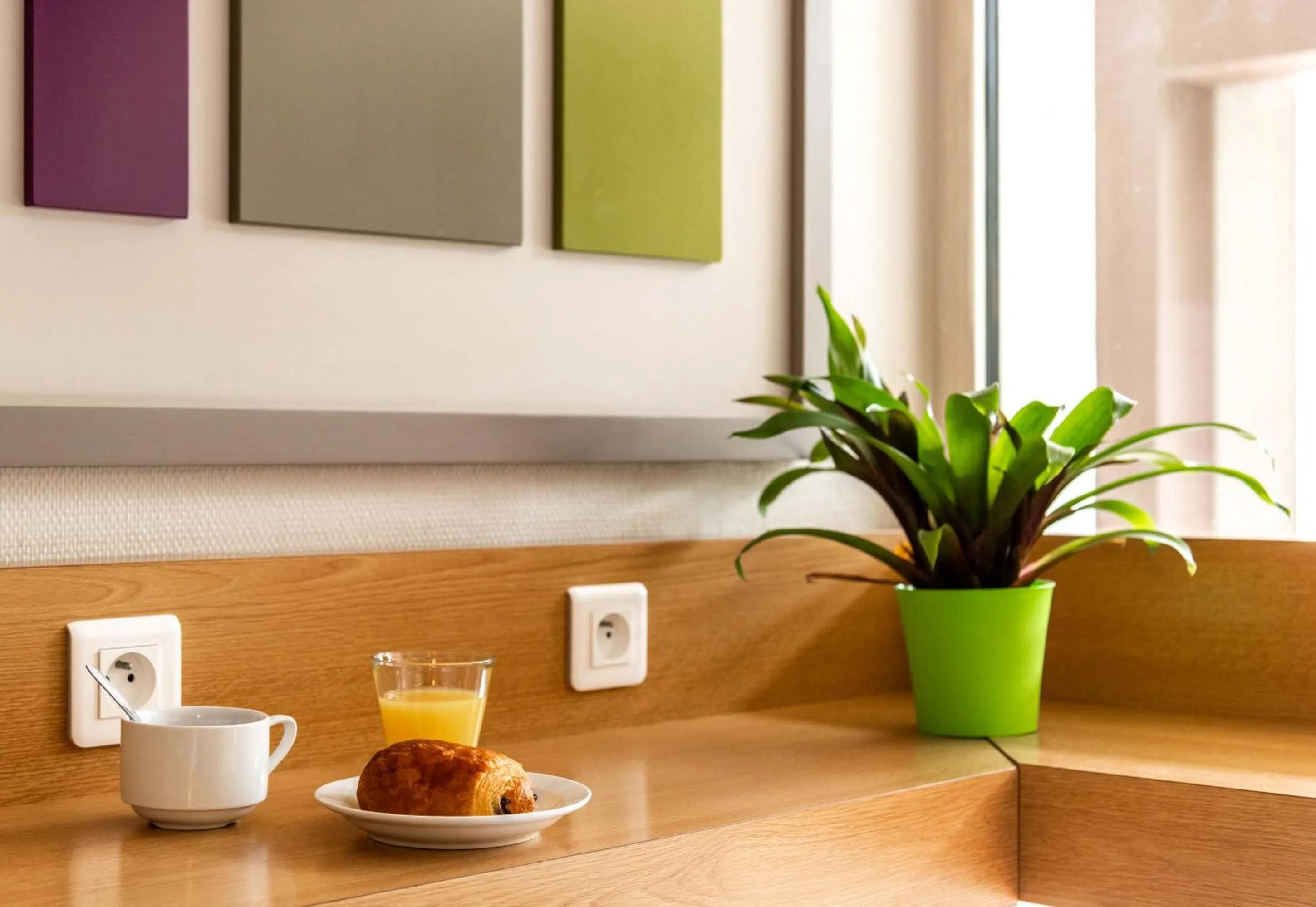 Decorative detail in B&B HOTEL Montpellier 2