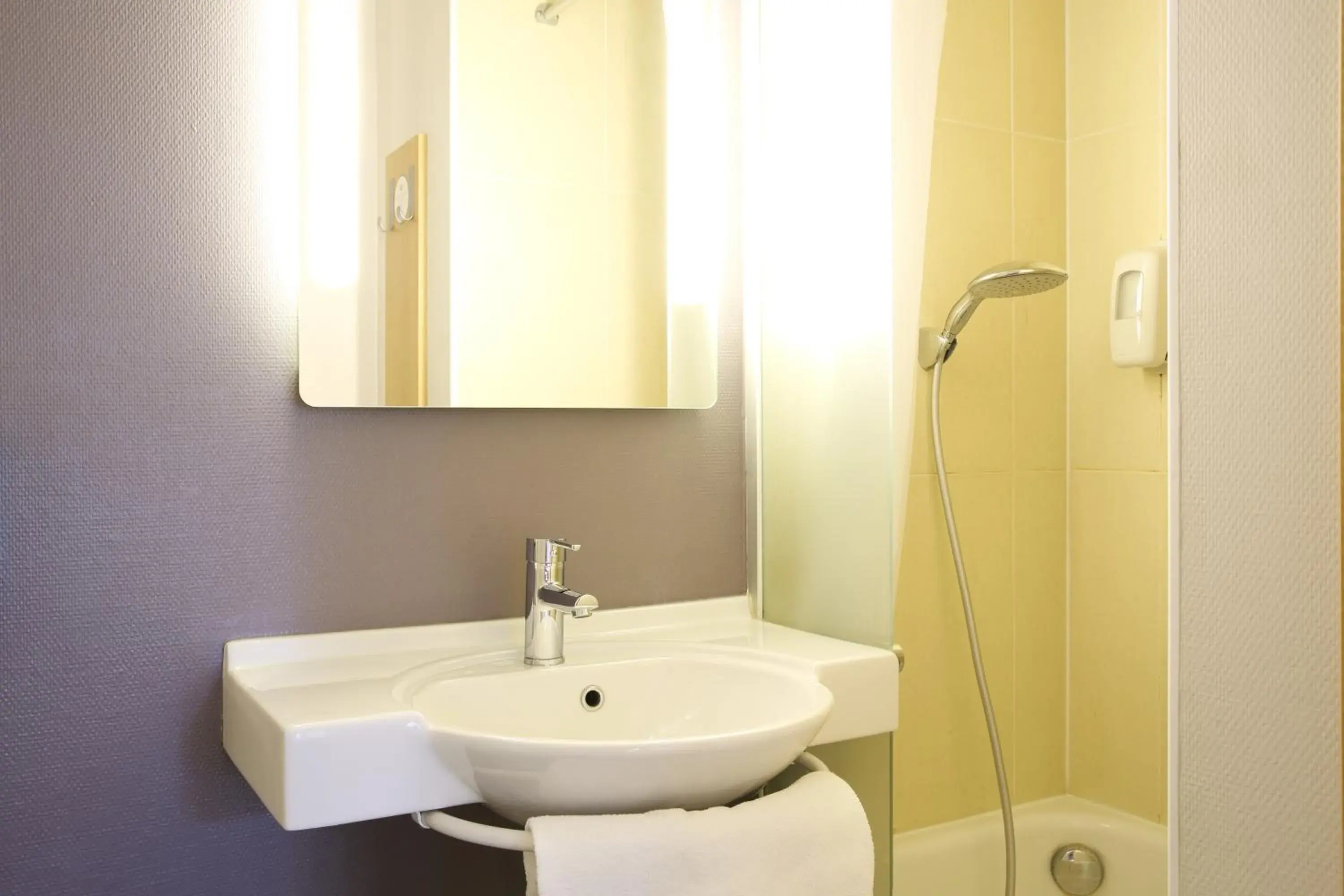 Twin Room in B&B HOTEL Montpellier 2 Twin Room in B&B HOTEL Montpellier 2