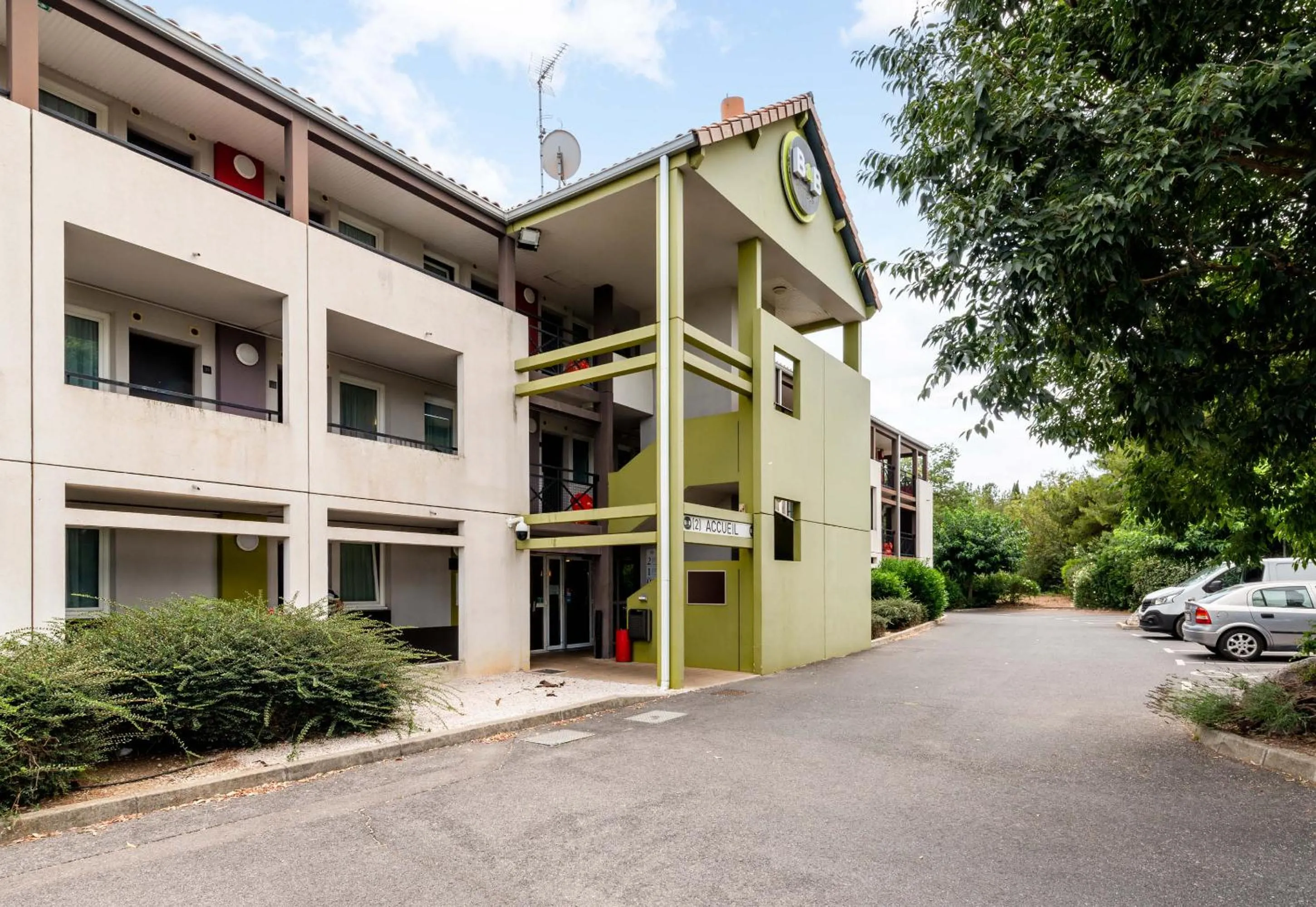 Property building in B&B HOTEL Montpellier 2