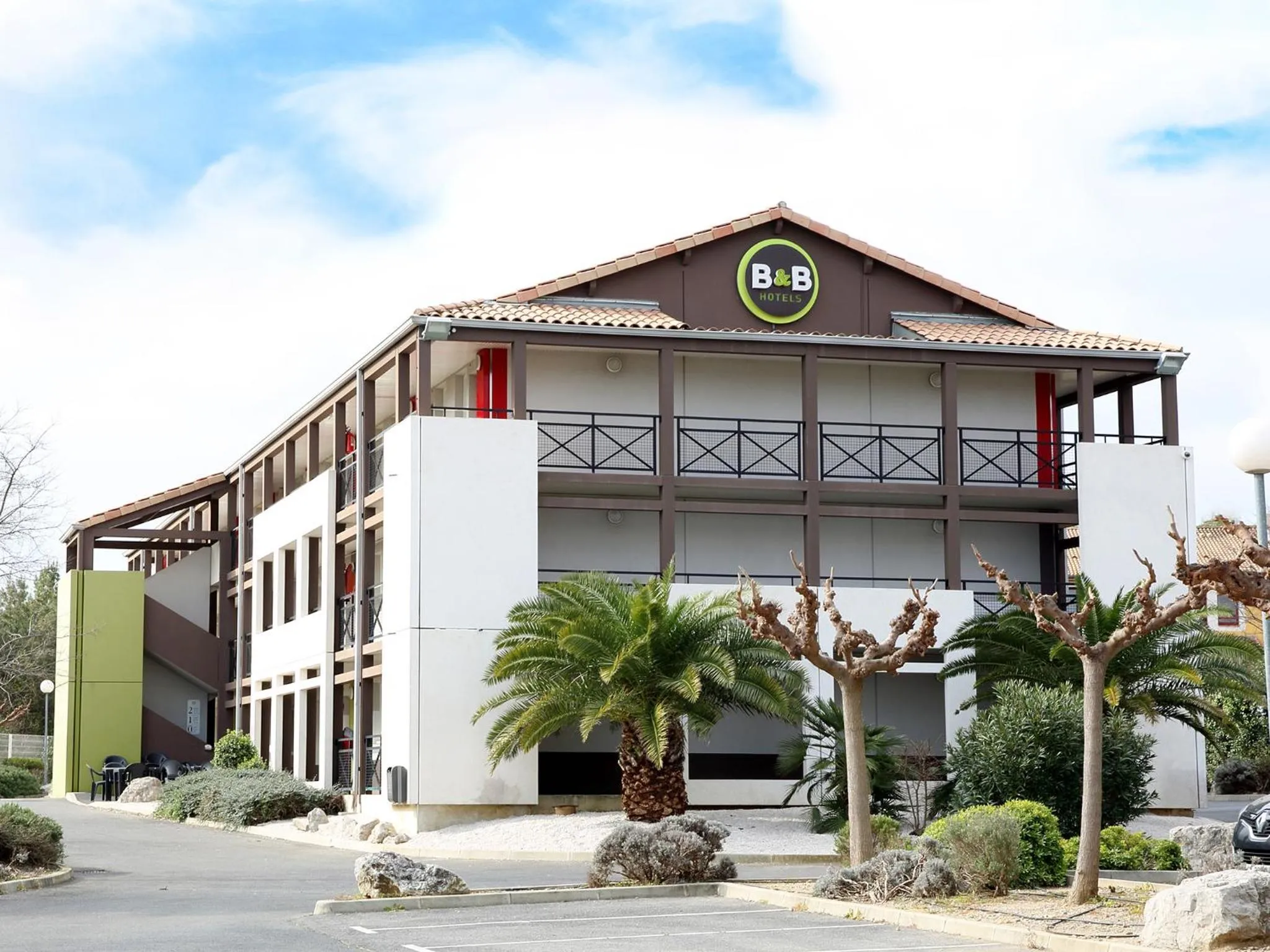 Property building in B&B HOTEL Montpellier 2