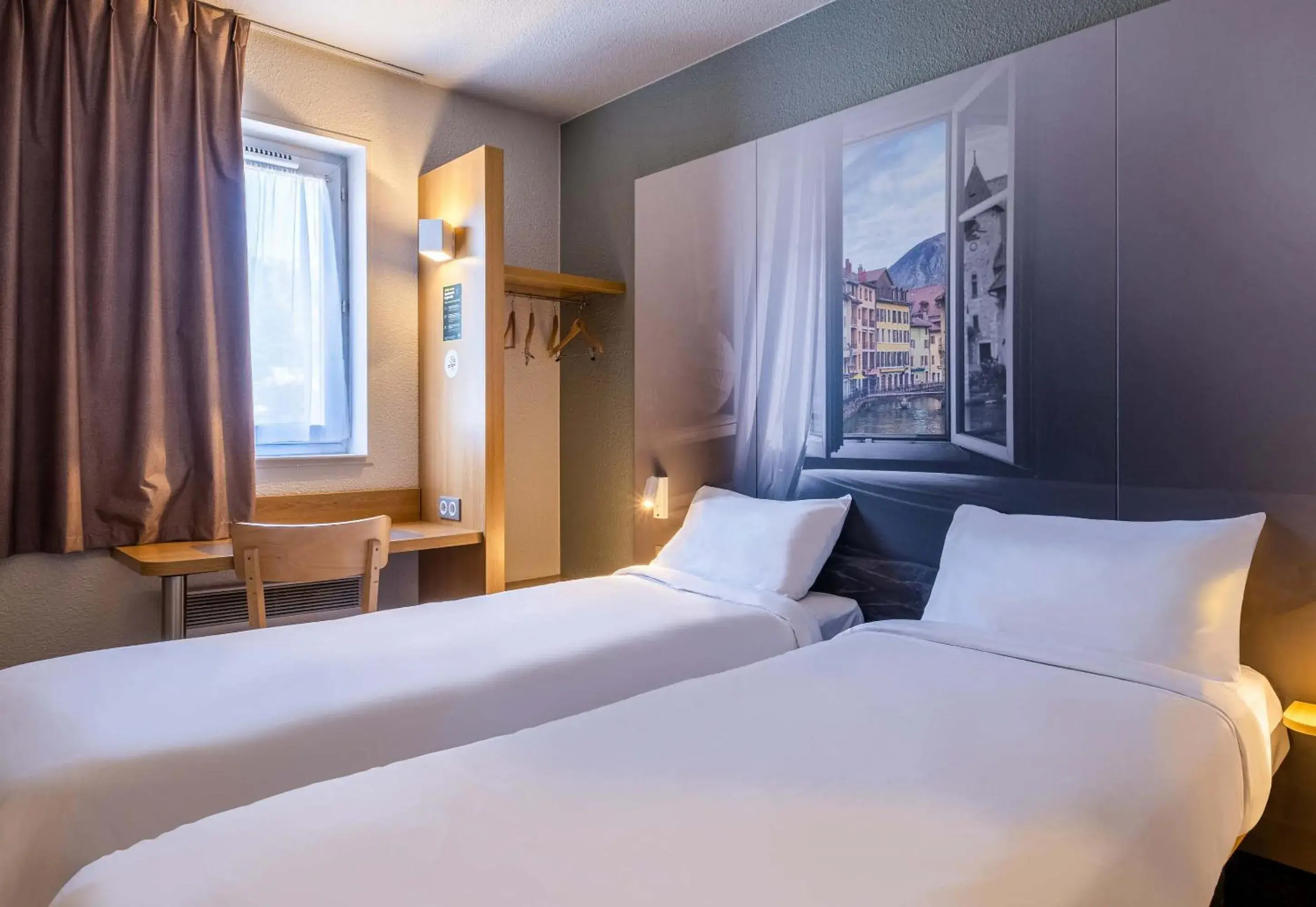 Twin Room Non Smoking in B&B HOTEL Annecy Argonay Twin Room Non Smoking in B&B HOTEL Annecy Argonay