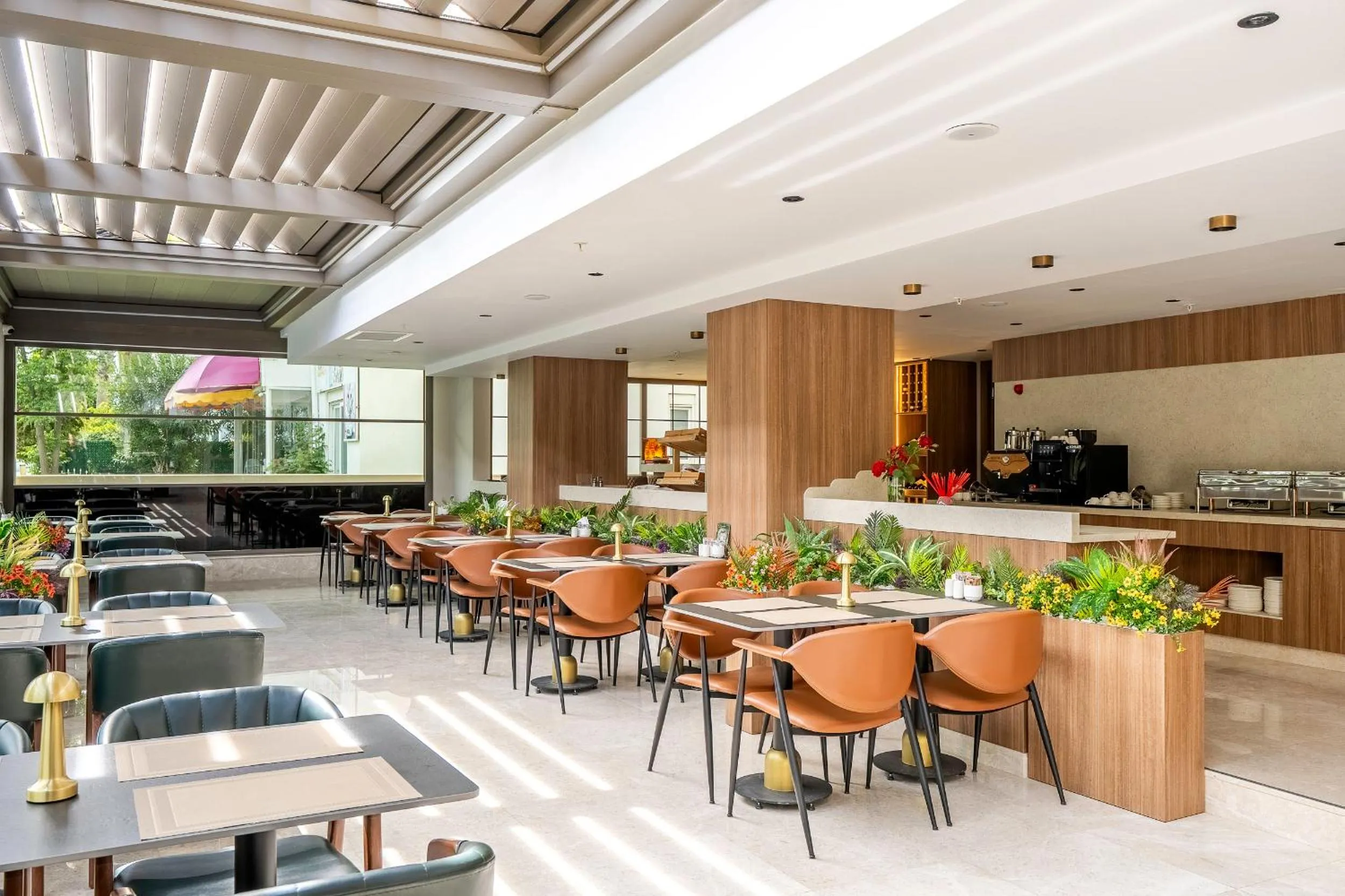 Restaurant/places to eat in The Marni Hotel - Adults Only 12 Plus