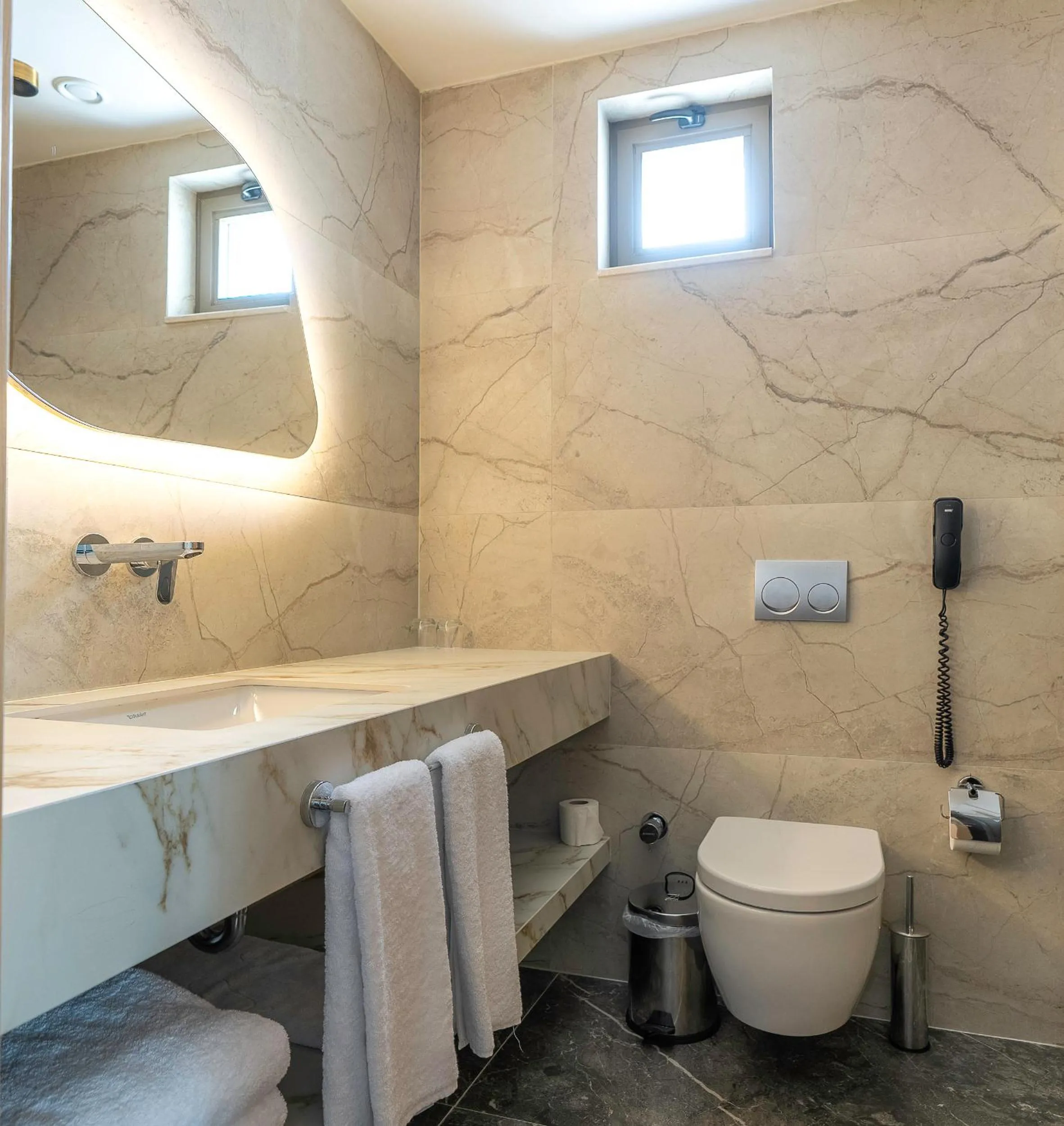 Shower in The Marni Hotel - Adults Only 12 Plus