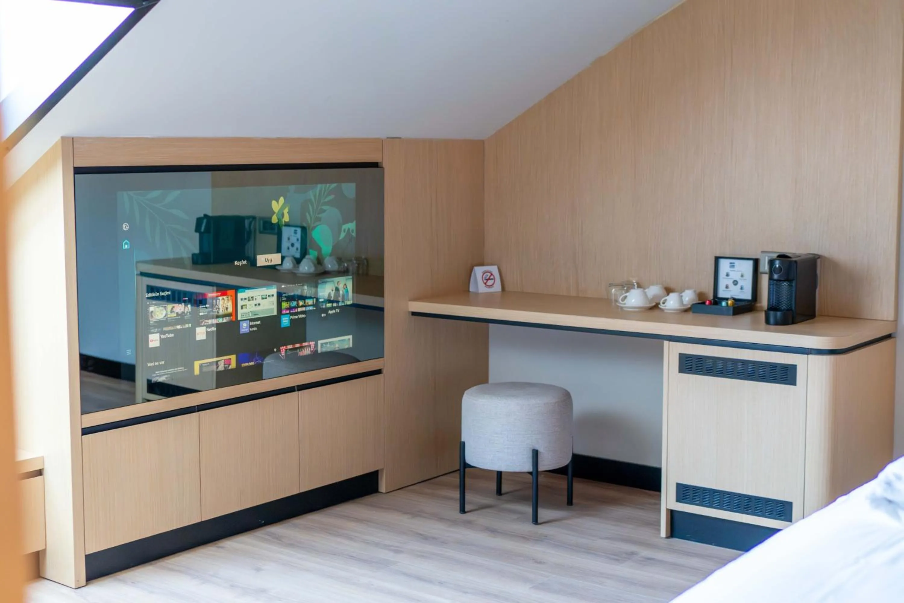 TV and multimedia in The Marni Hotel - Adults Only 12 Plus