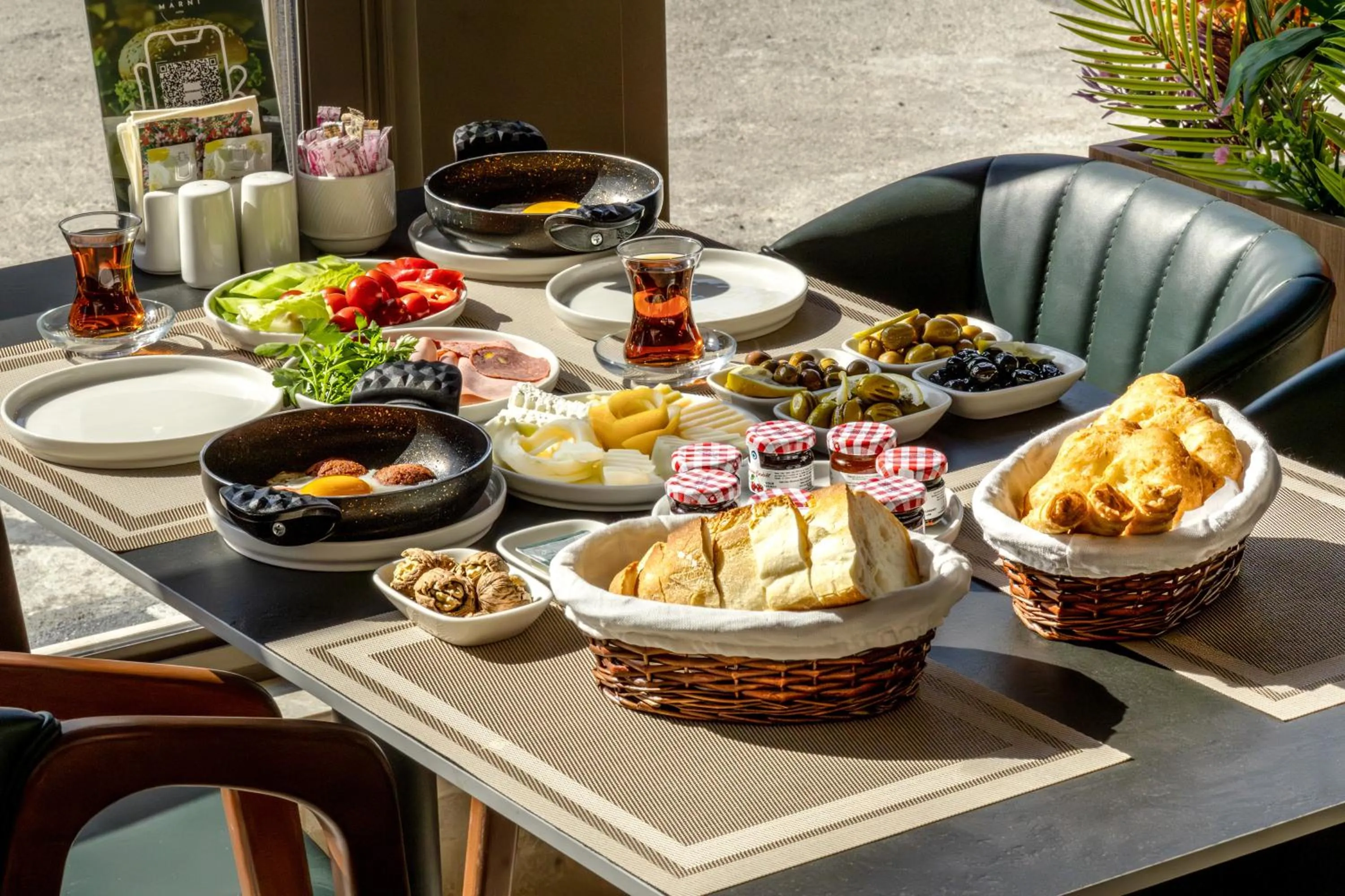 Breakfast in The Marni Hotel - Adults Only 12 Plus