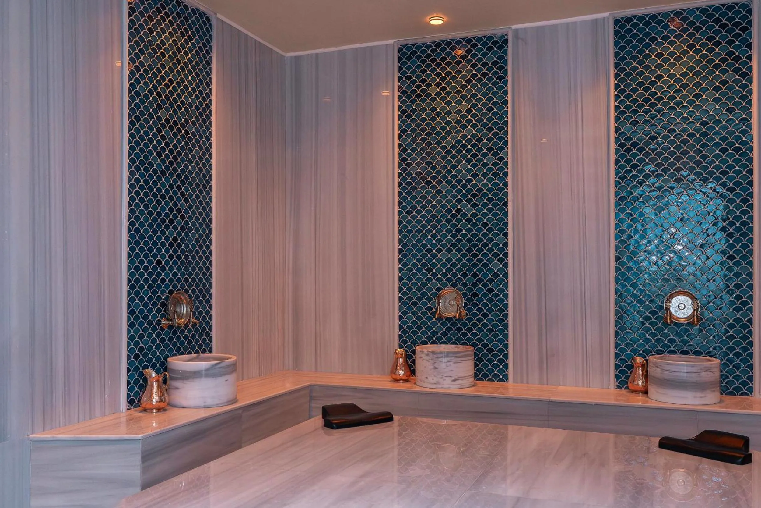 Public Bath in The Marni Hotel - Adults Only 12 Plus