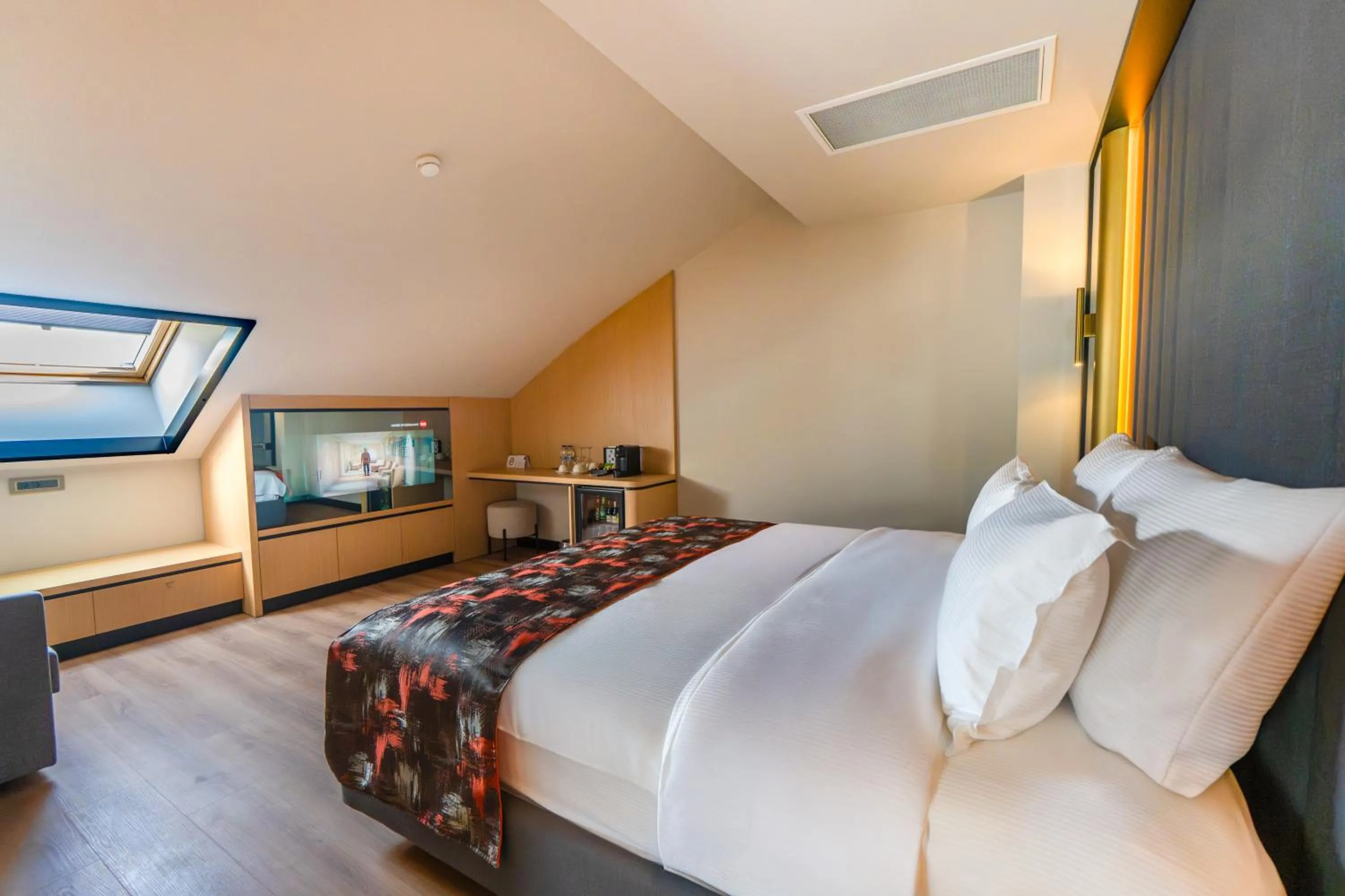 Bed in The Marni Hotel - Adults Only 12 Plus