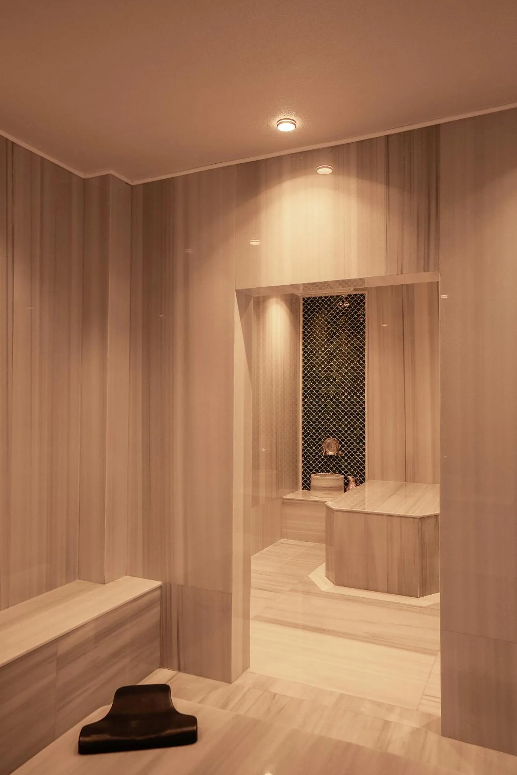 Public Bath in The Marni Hotel - Adults Only 12 Plus
