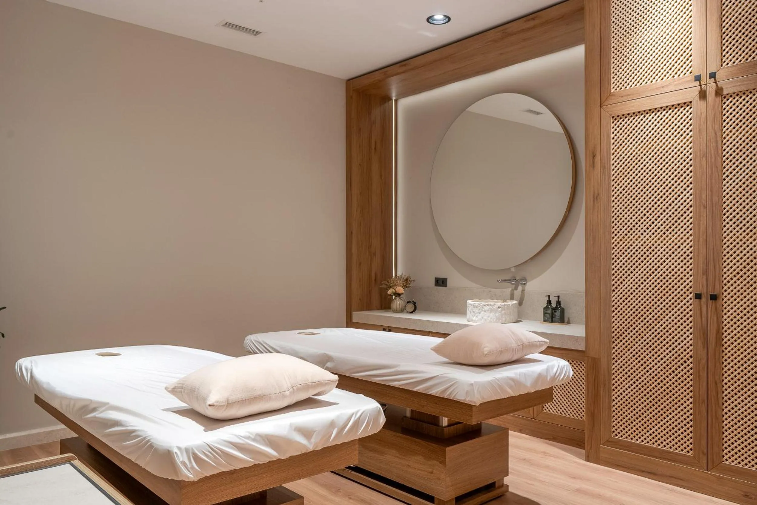 Massage, Bed in The Marni Hotel - Adults Only 12 Plus