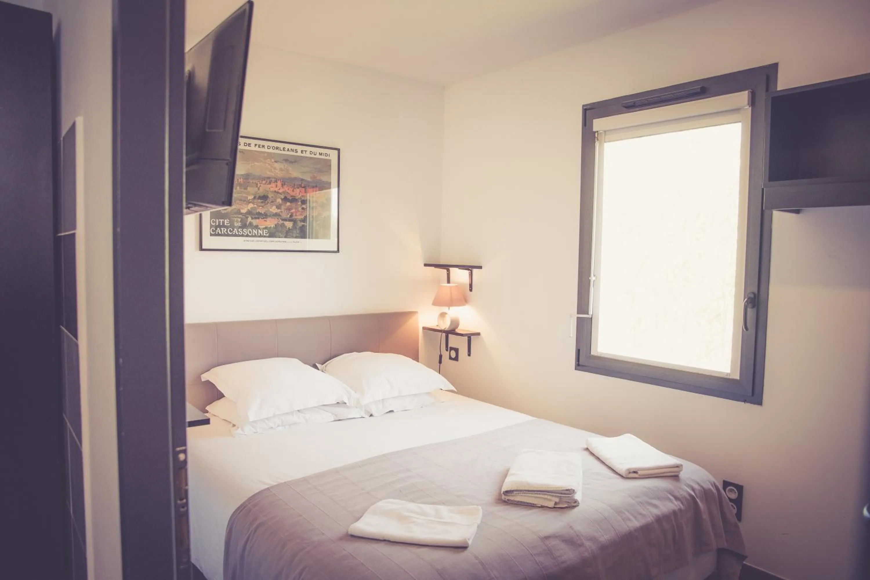 Bed in 514 Appart Hotel