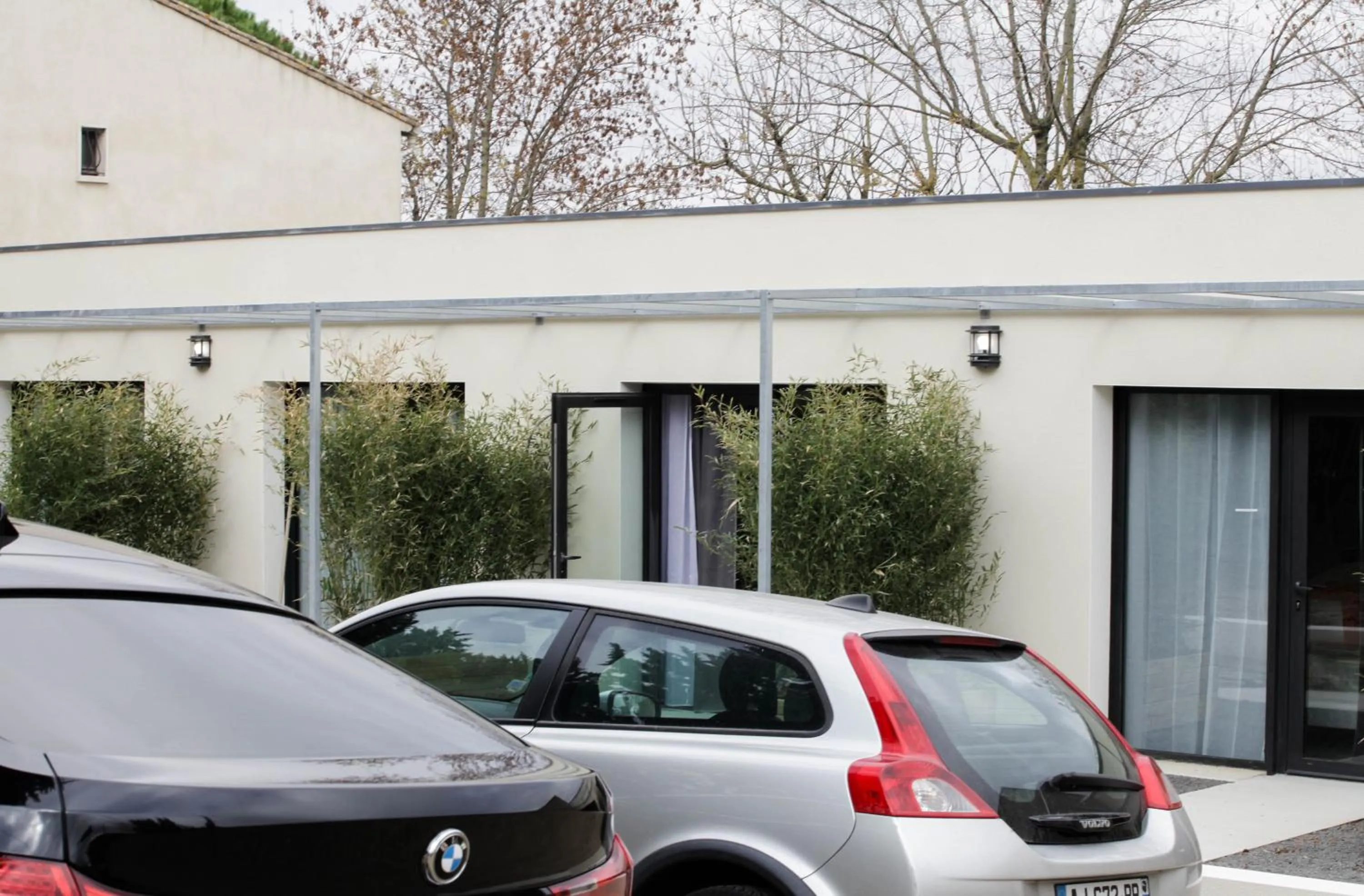 Property building in 514 Appart Hotel