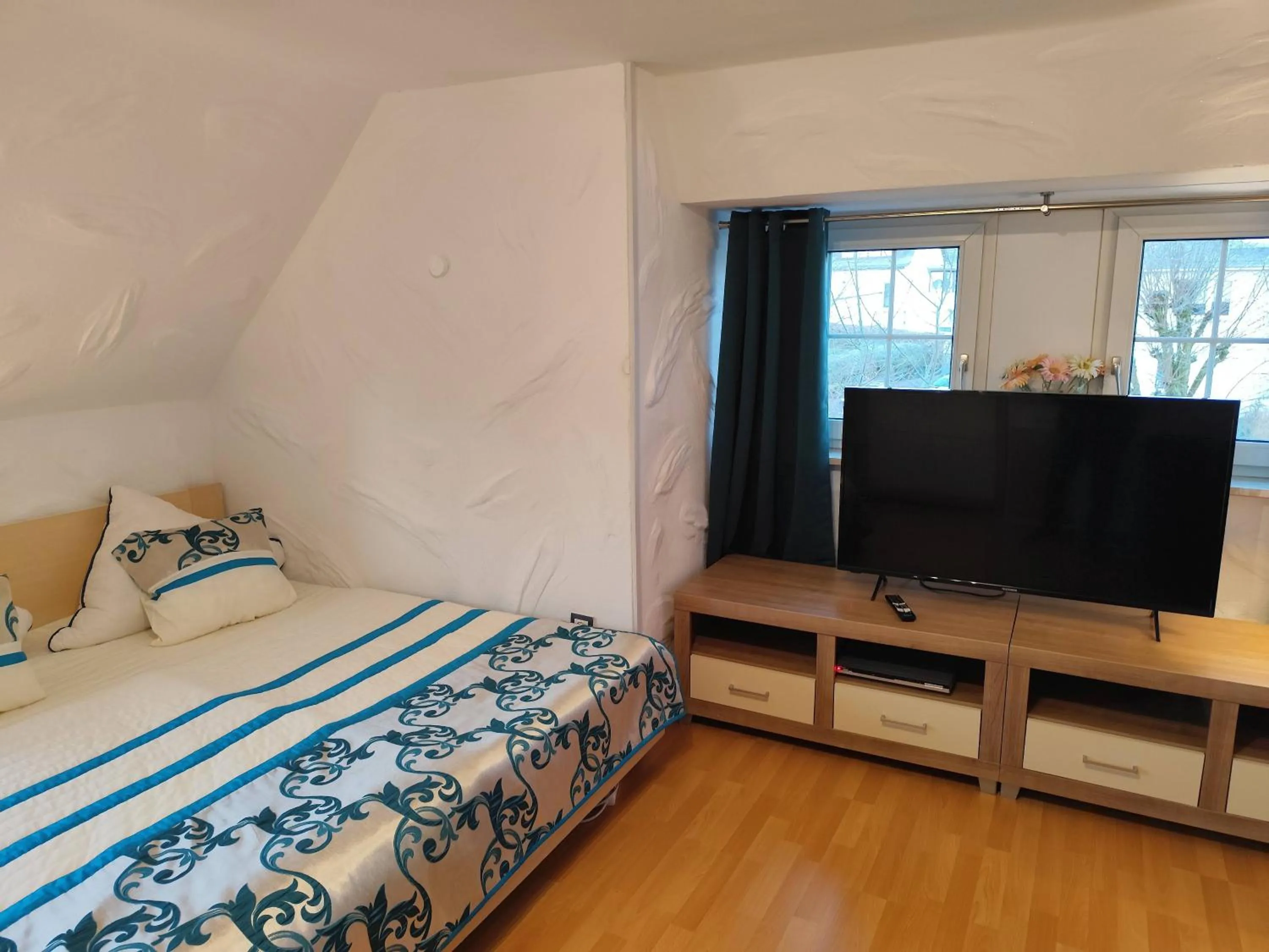 Bed in City Ferienhaus Vulkaneifel