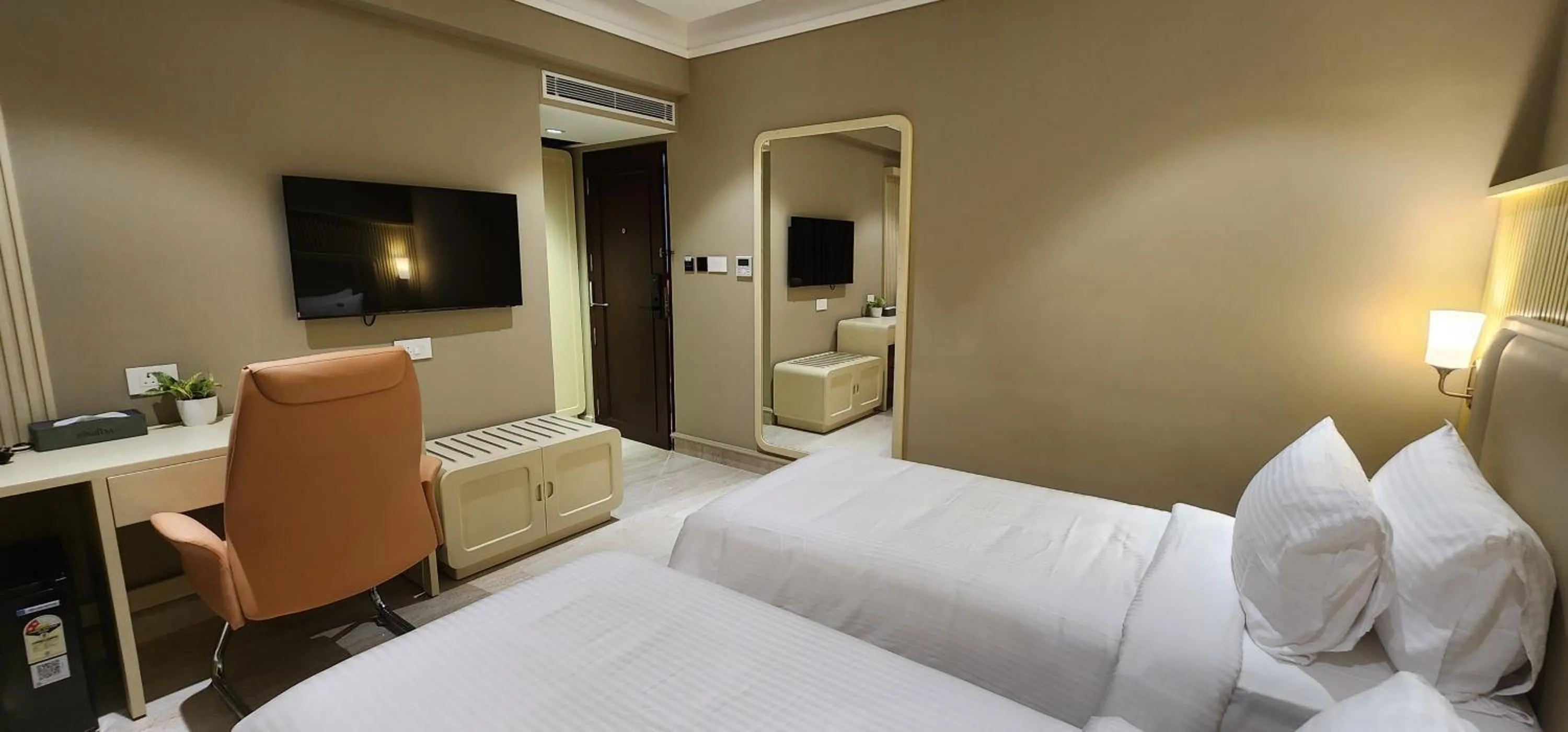 TV and multimedia, Bed in Zipp Hotel Rosalba