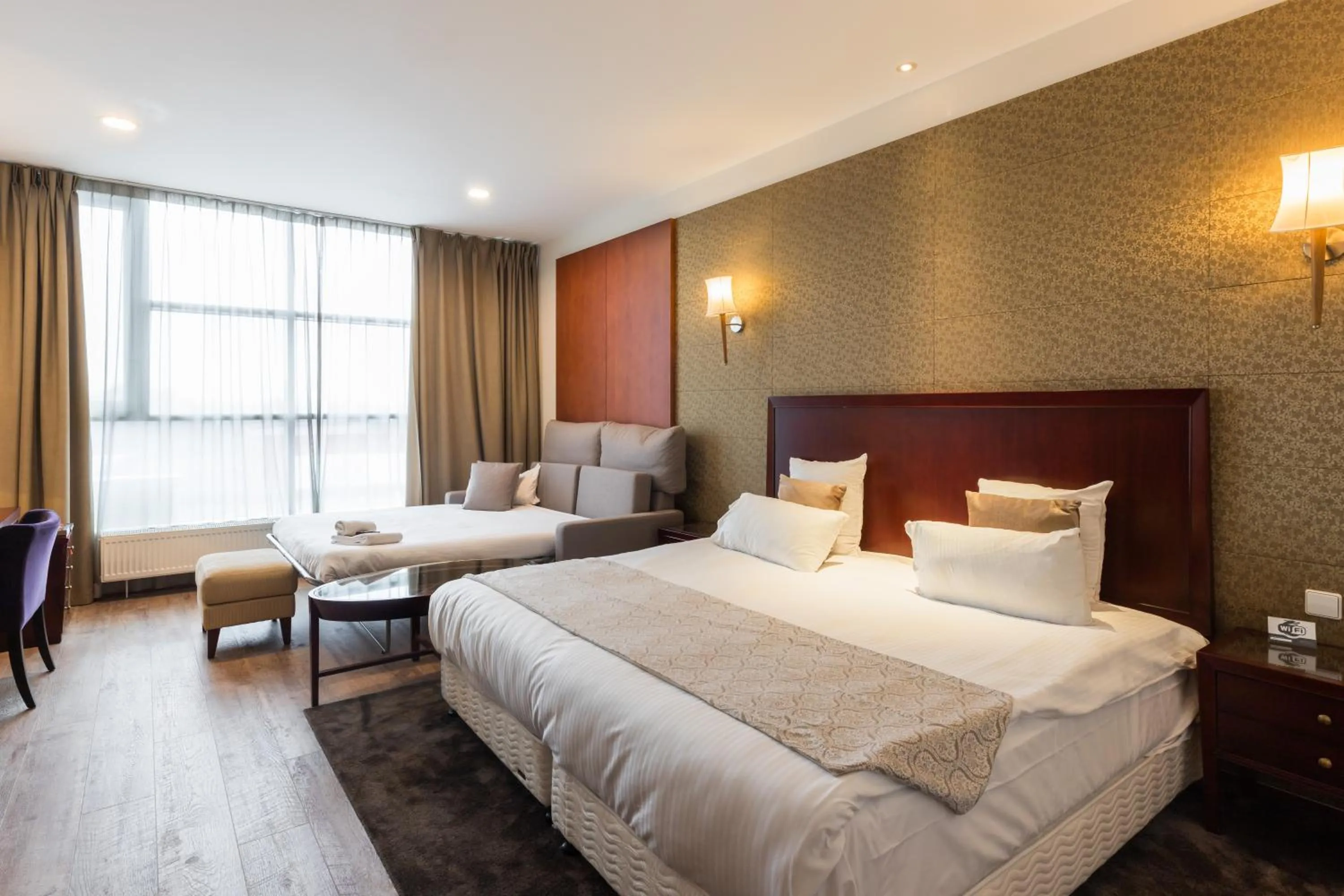 Superior Family Room in Shanghai Hotel Holland