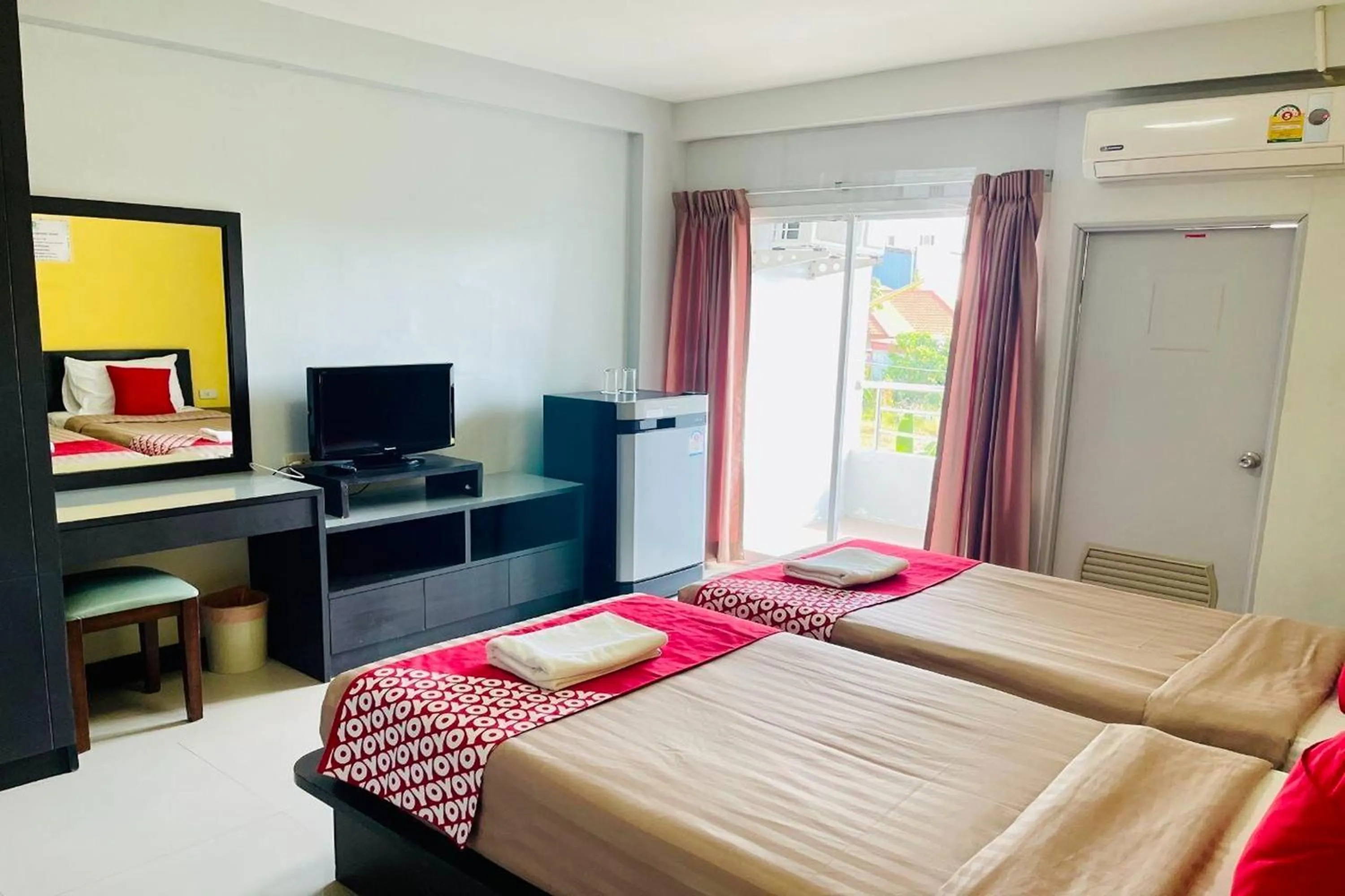 Bedroom, Bed in DD Residence Rayong