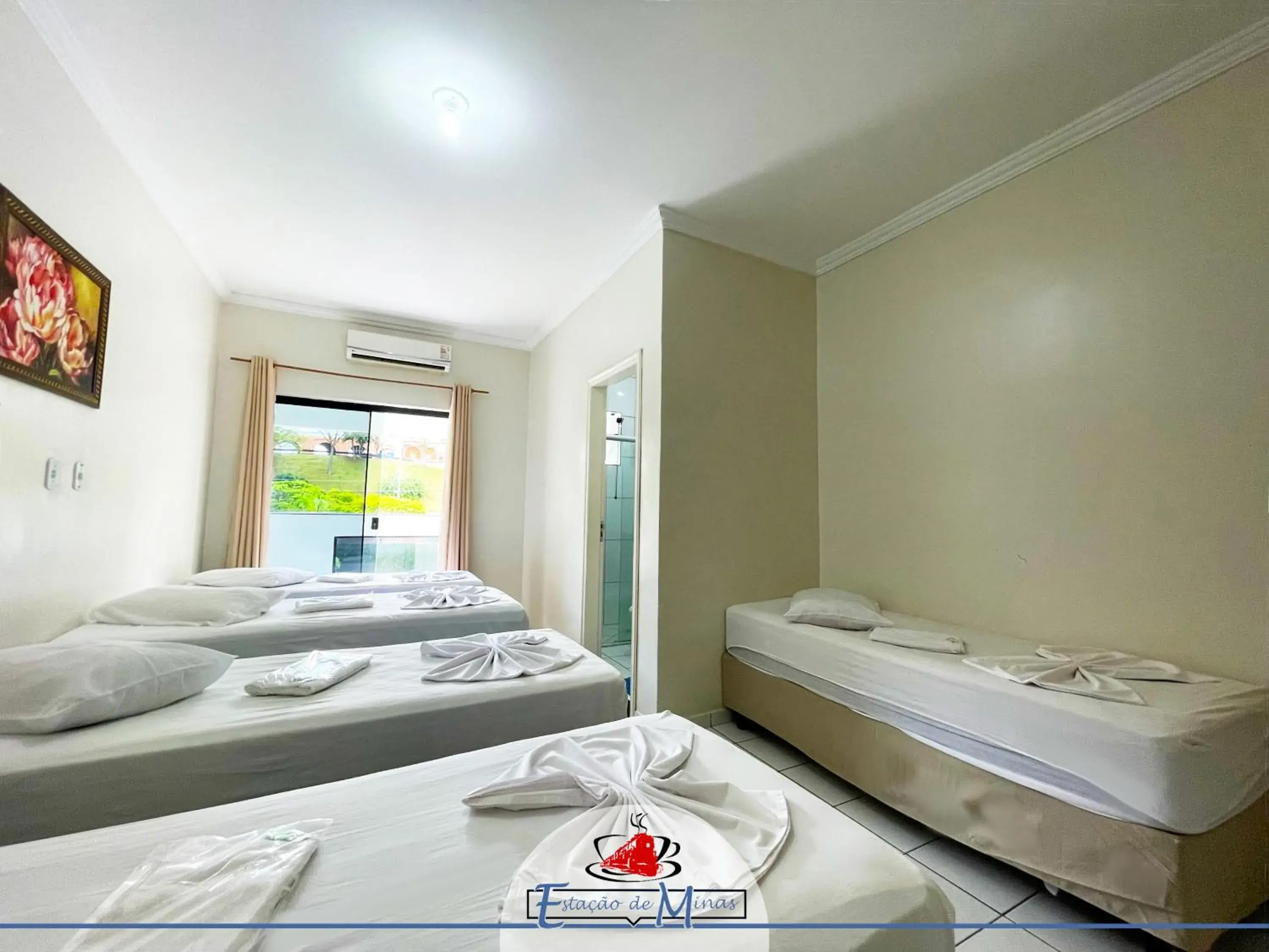 Family Room - single occupancy in Hotel Estação de Minas Family Room - single occupancy in Hotel Estação de Minas