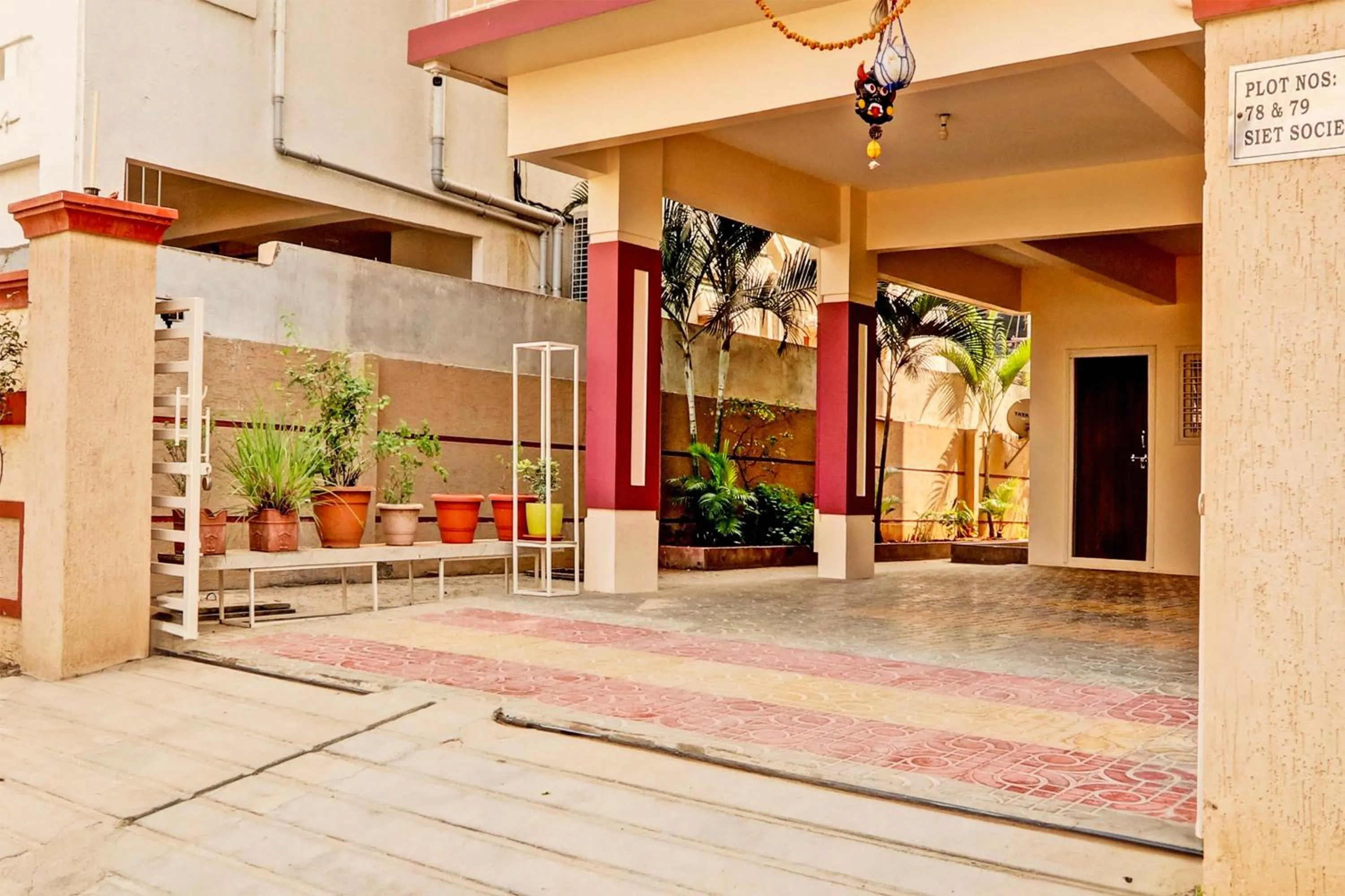 Facade/entrance in Super Collection O Q Suites Madhapur