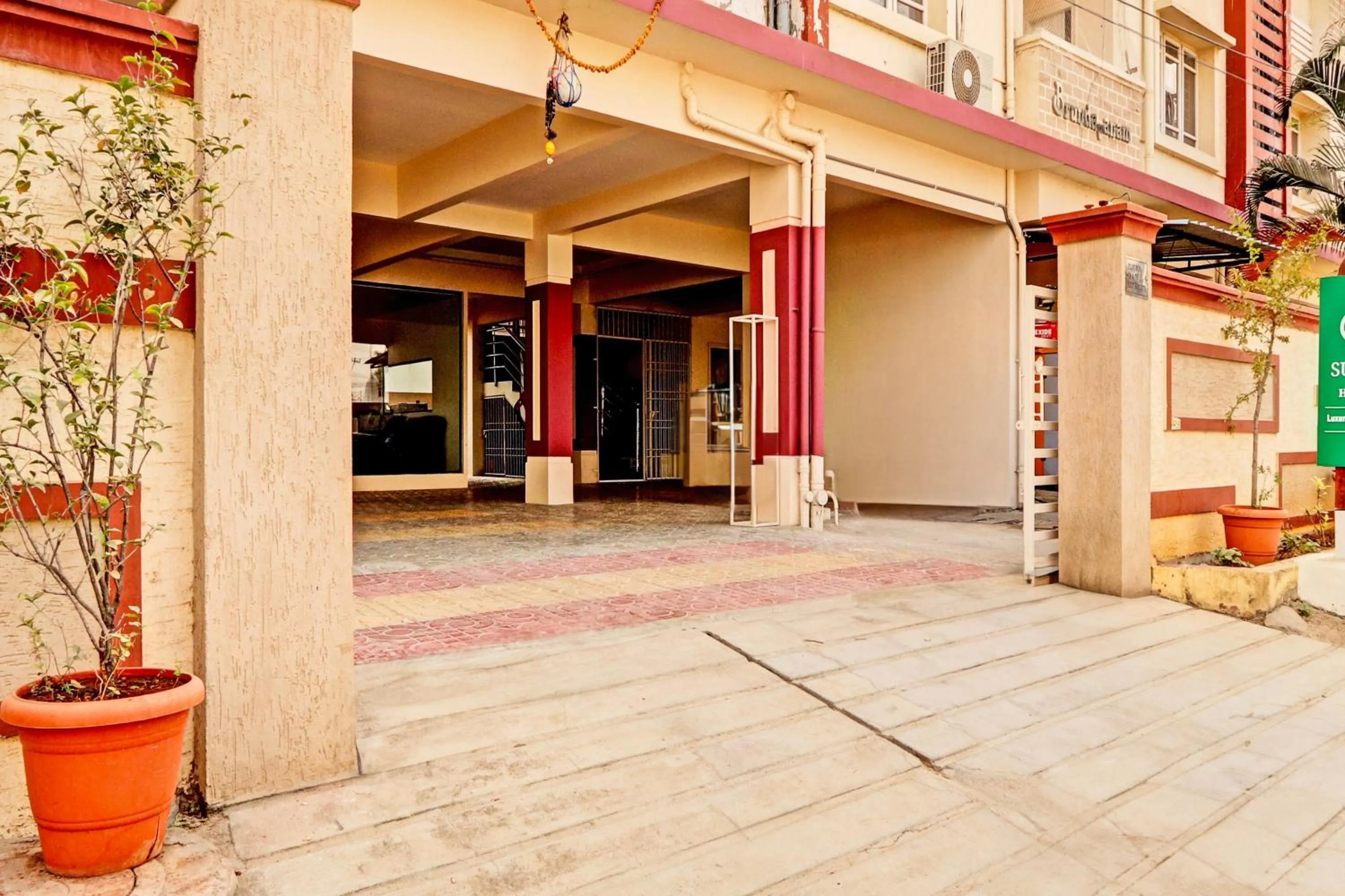 Facade/entrance in Super Collection O Q Suites Madhapur