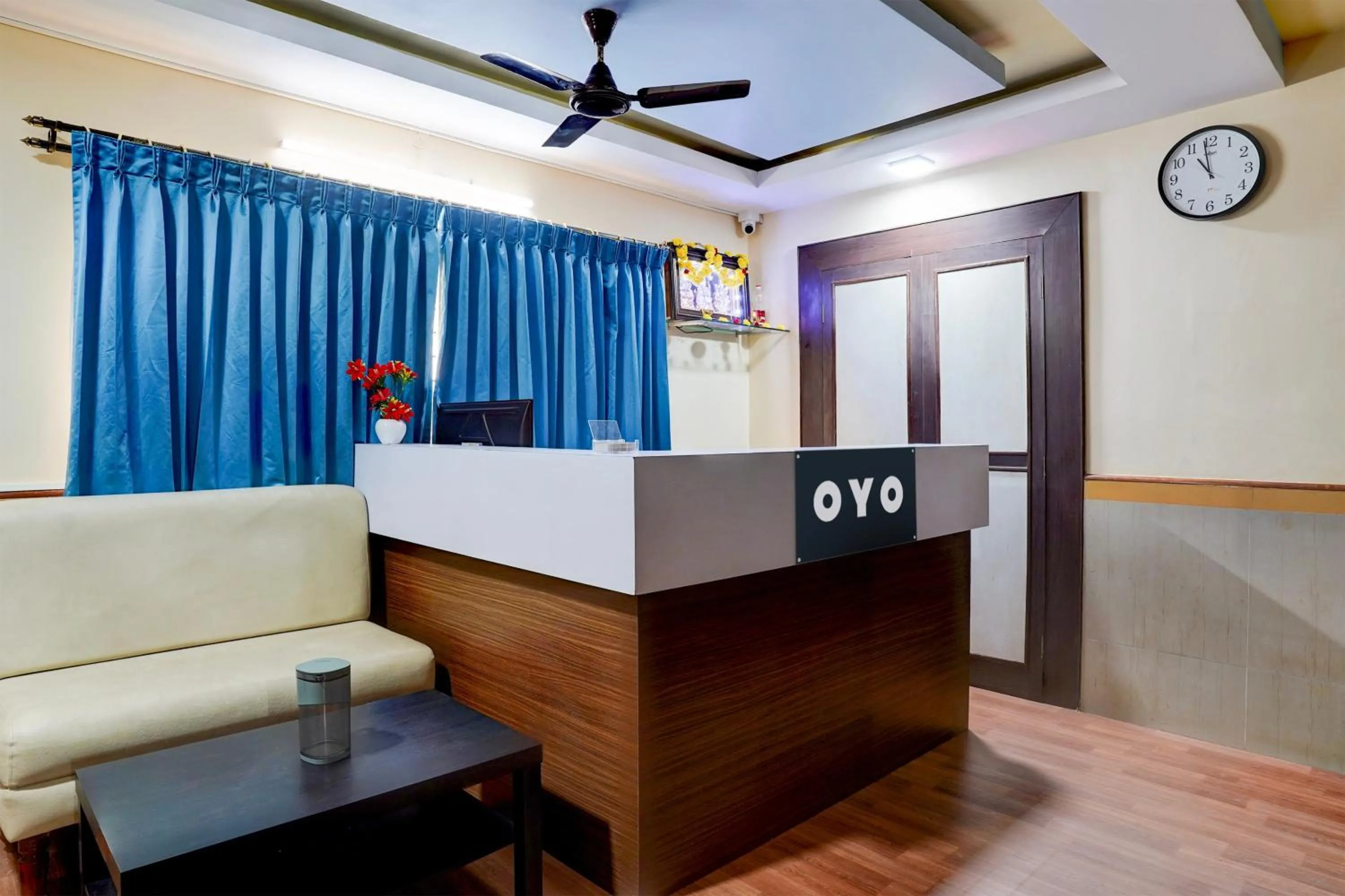 Lobby or reception in Hotel O By OYO Shiva's Inn