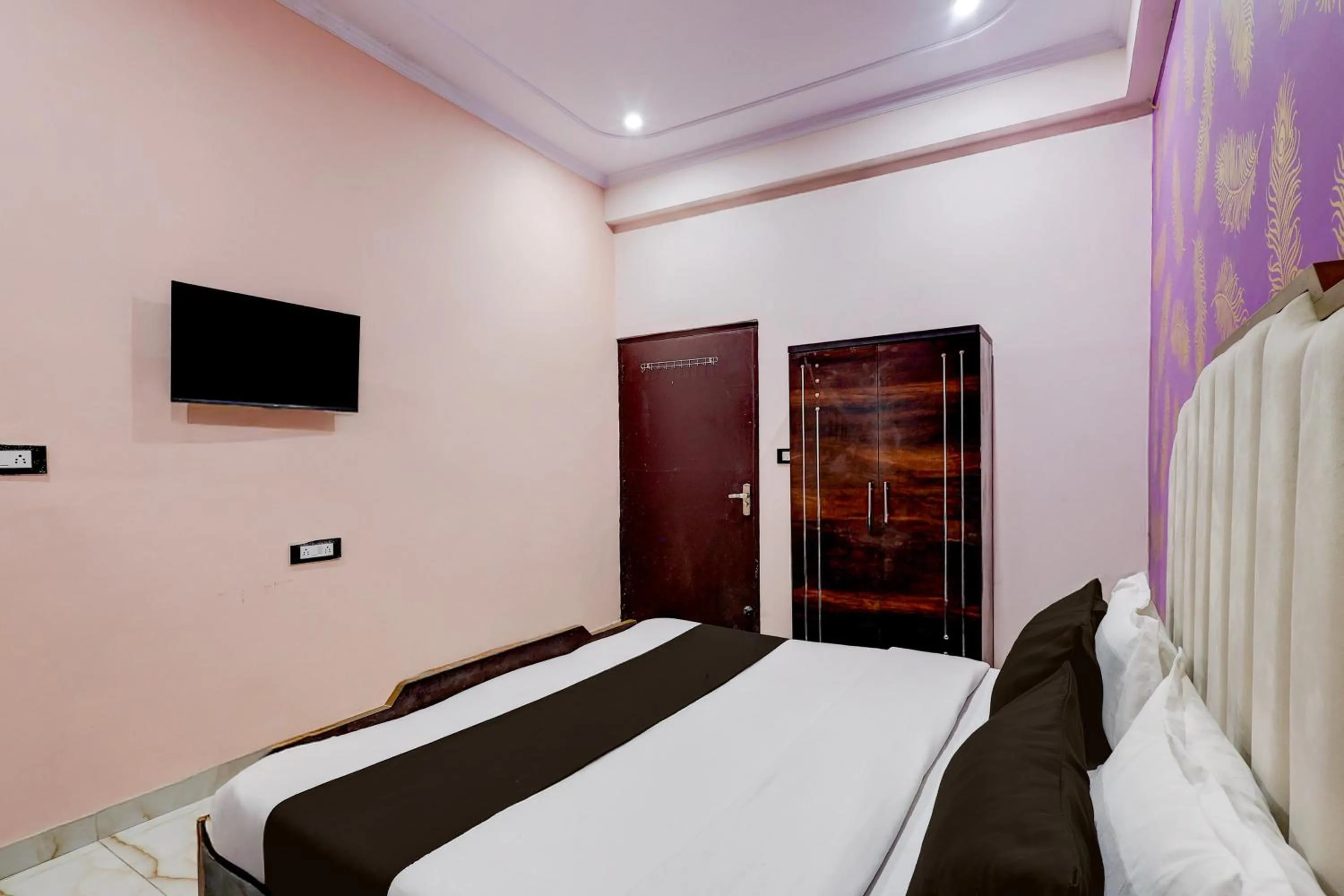Hotel O By OYO Shanvi