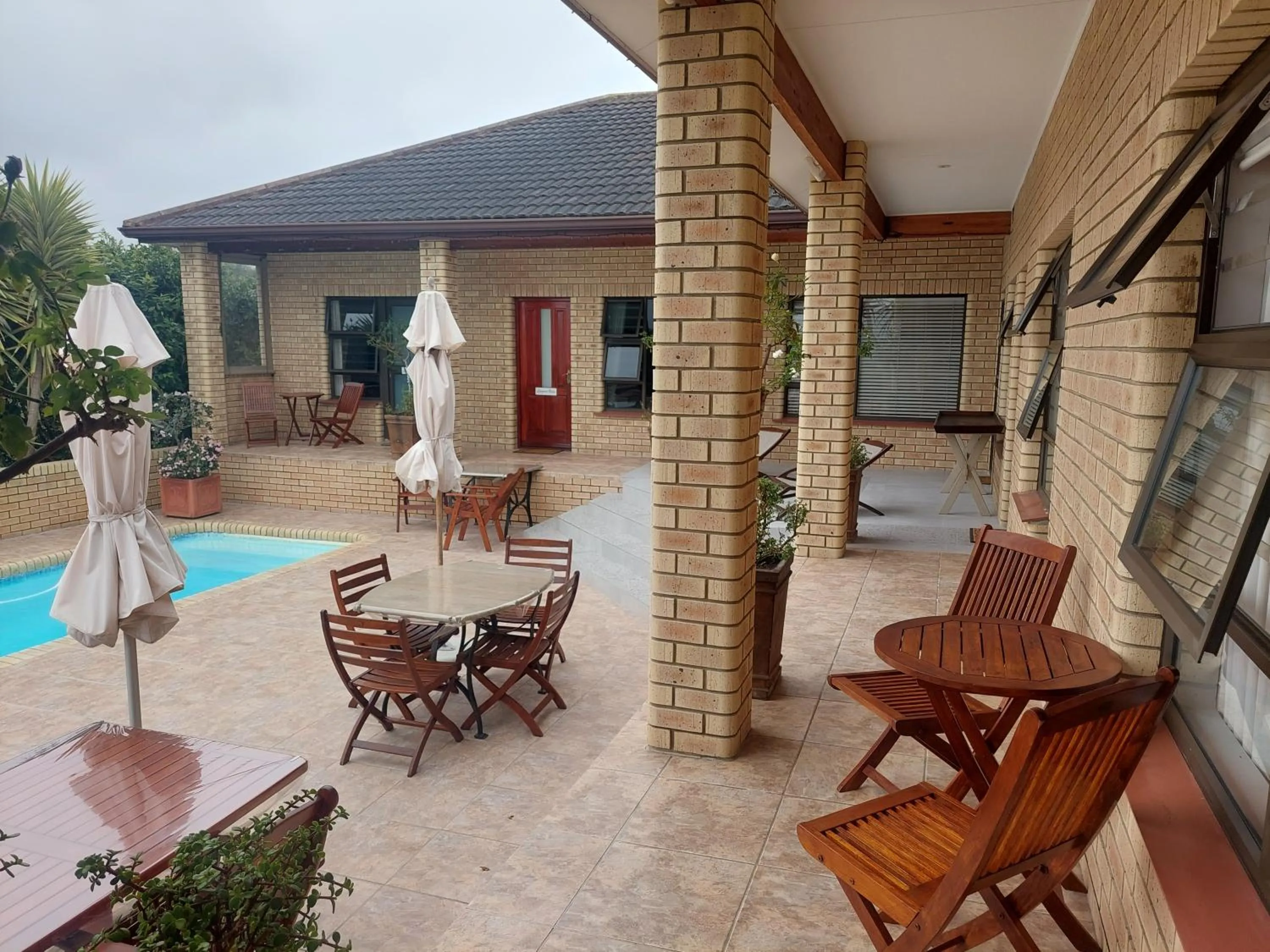 Swimming pool in Amber Guest Lodge