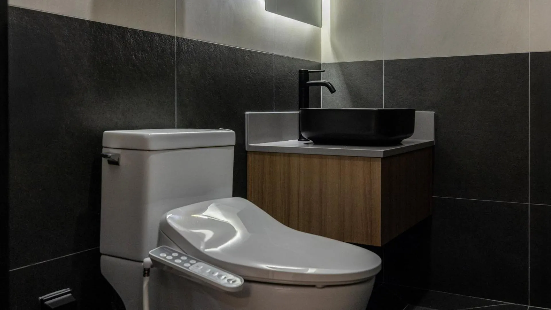 Toilet in Stay Passport Tokyo Ryokan Seoul Sadang