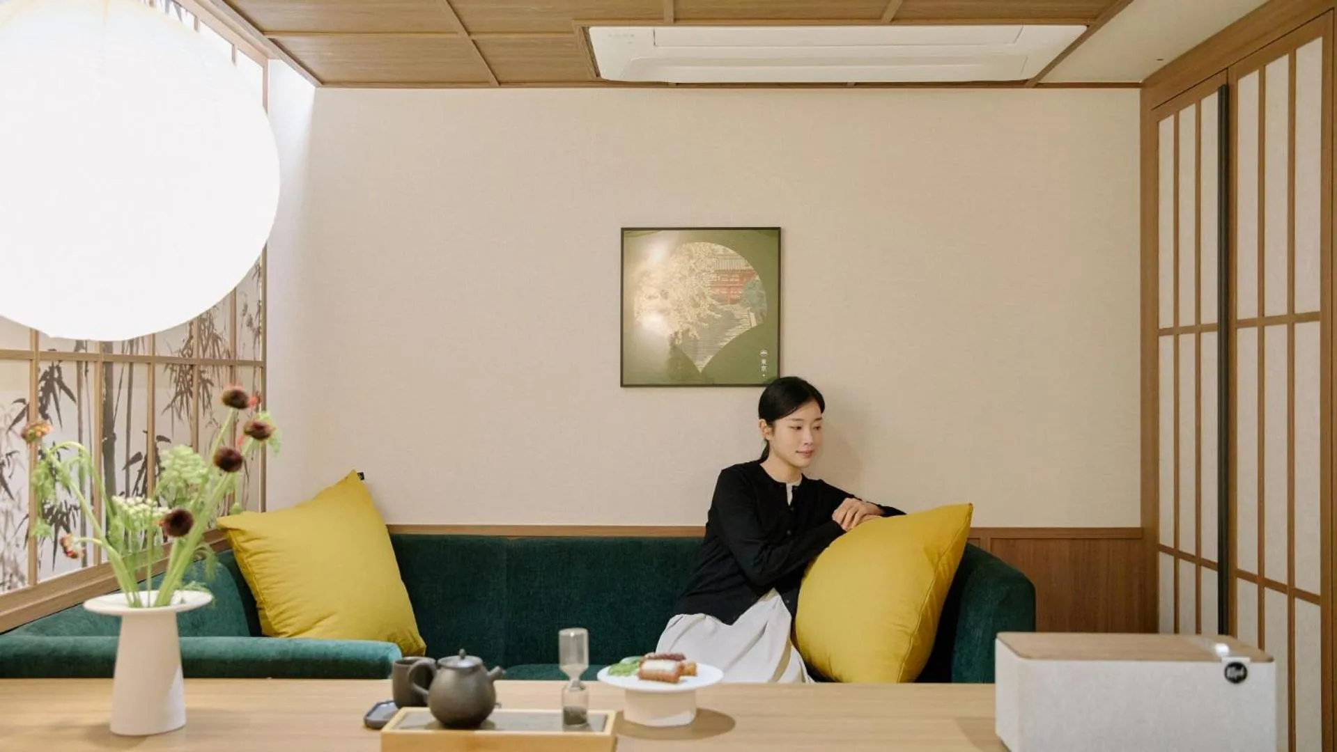 Seating area in Stay Passport Tokyo Ryokan Seoul Sadang