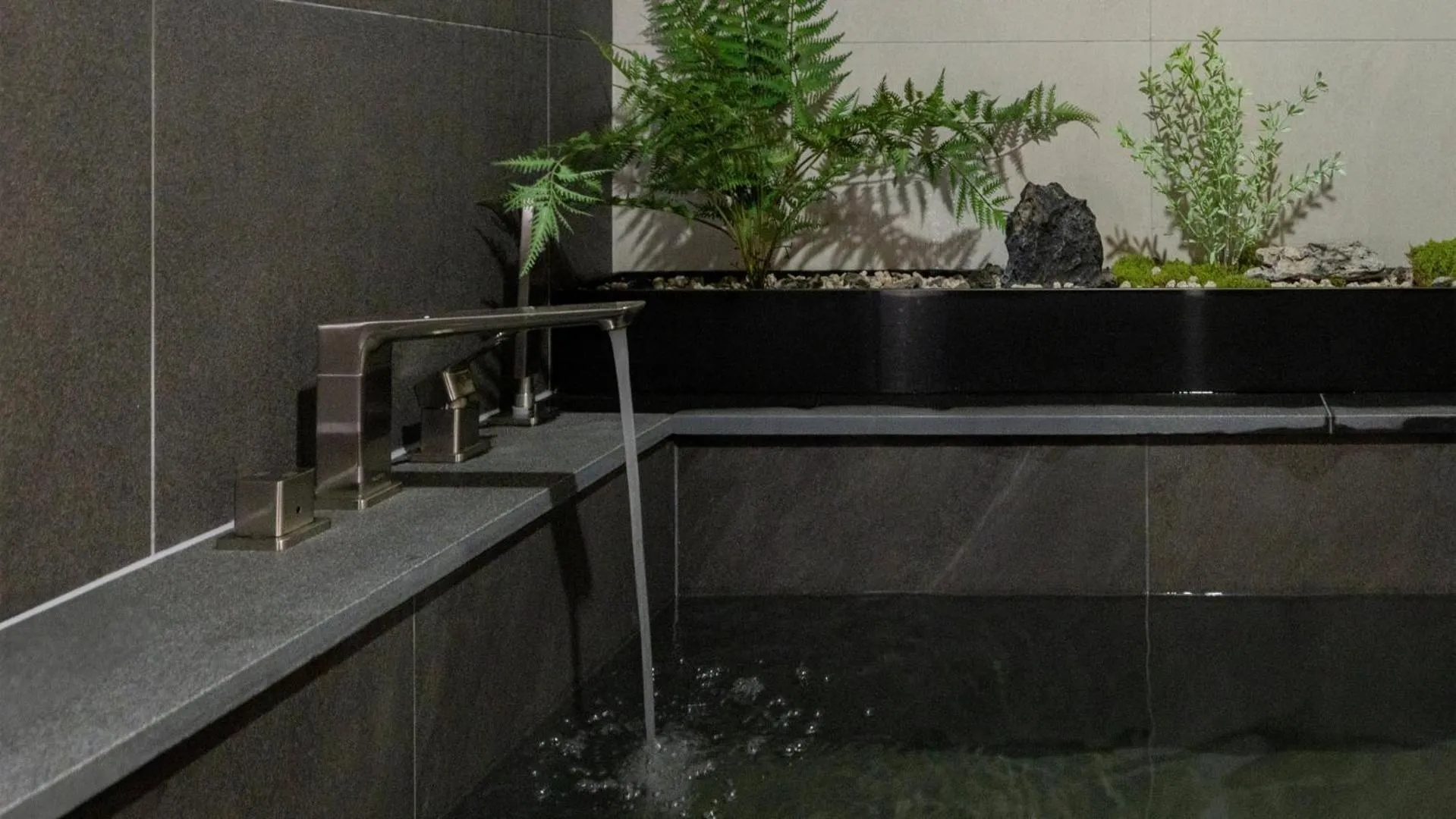 Hot Tub in Stay Passport Tokyo Ryokan Seoul Sadang