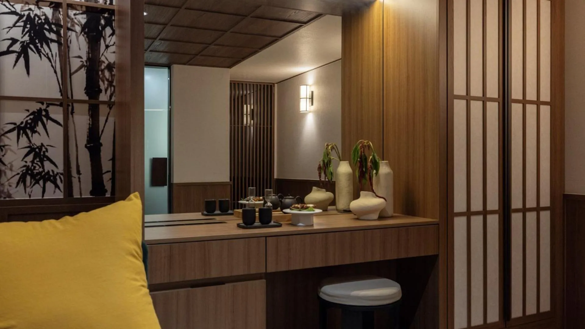 Seating area in Stay Passport Tokyo Ryokan Seoul Sadang