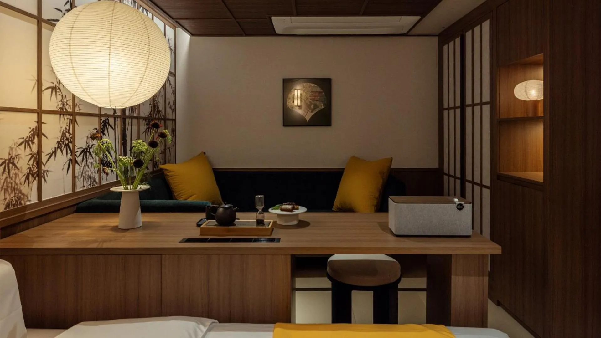 Seating area in Stay Passport Tokyo Ryokan Seoul Sadang
