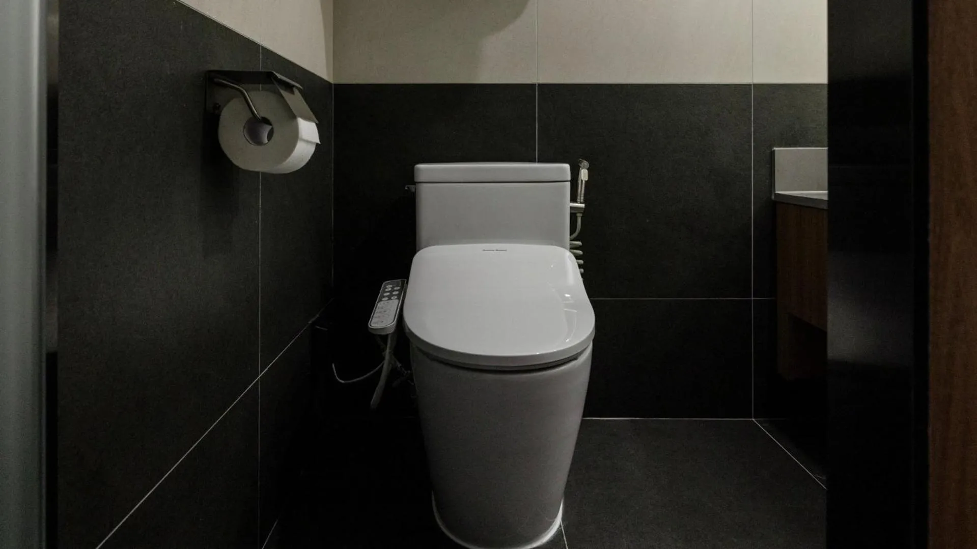 Toilet in Stay Passport Tokyo Ryokan Seoul Sadang