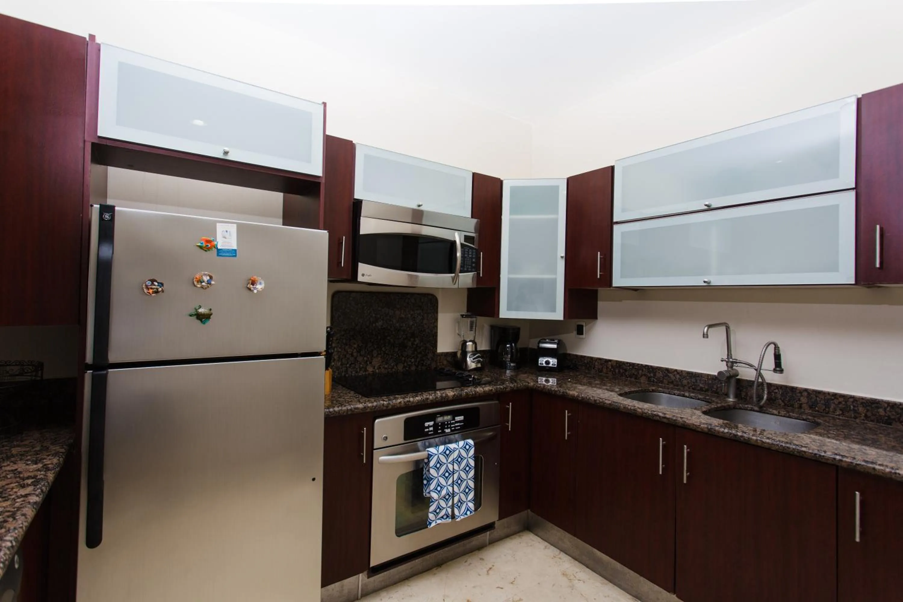Kitchen or kitchenette in Oceanfront el Faro Surf 302