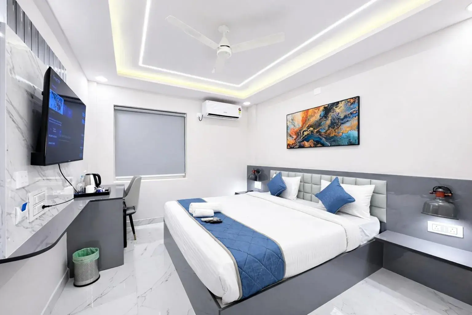 Deluxe King Room in Axon Corporate Stays Whitefield, Bengaluru Deluxe King Room in Axon Corporate Stays Whitefield, Bengaluru