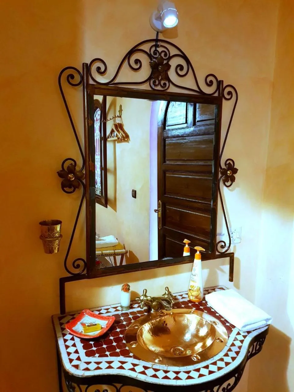 Bathroom in Riad Konouz