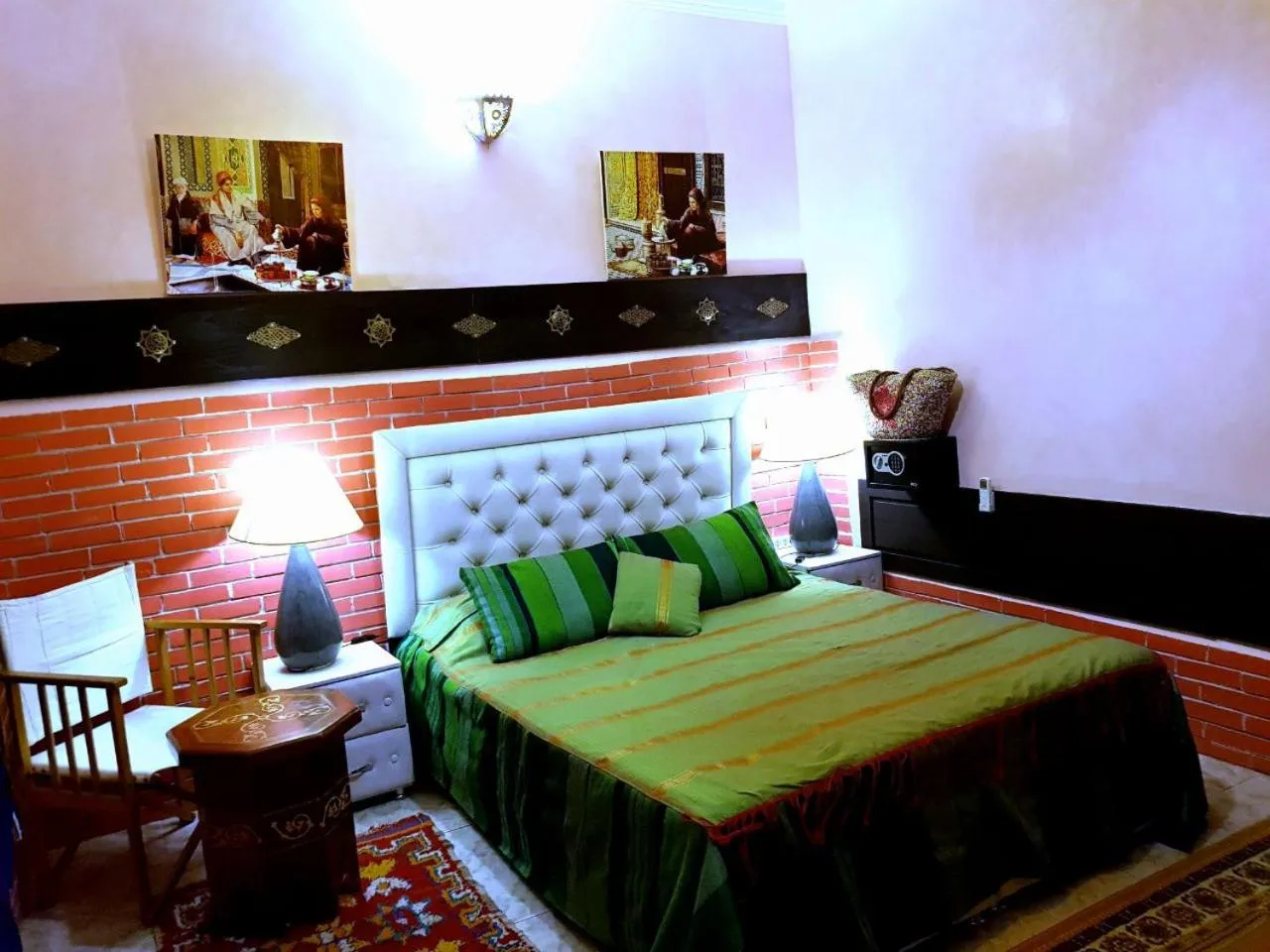 Photo of the whole room, Bed in Riad Konouz
