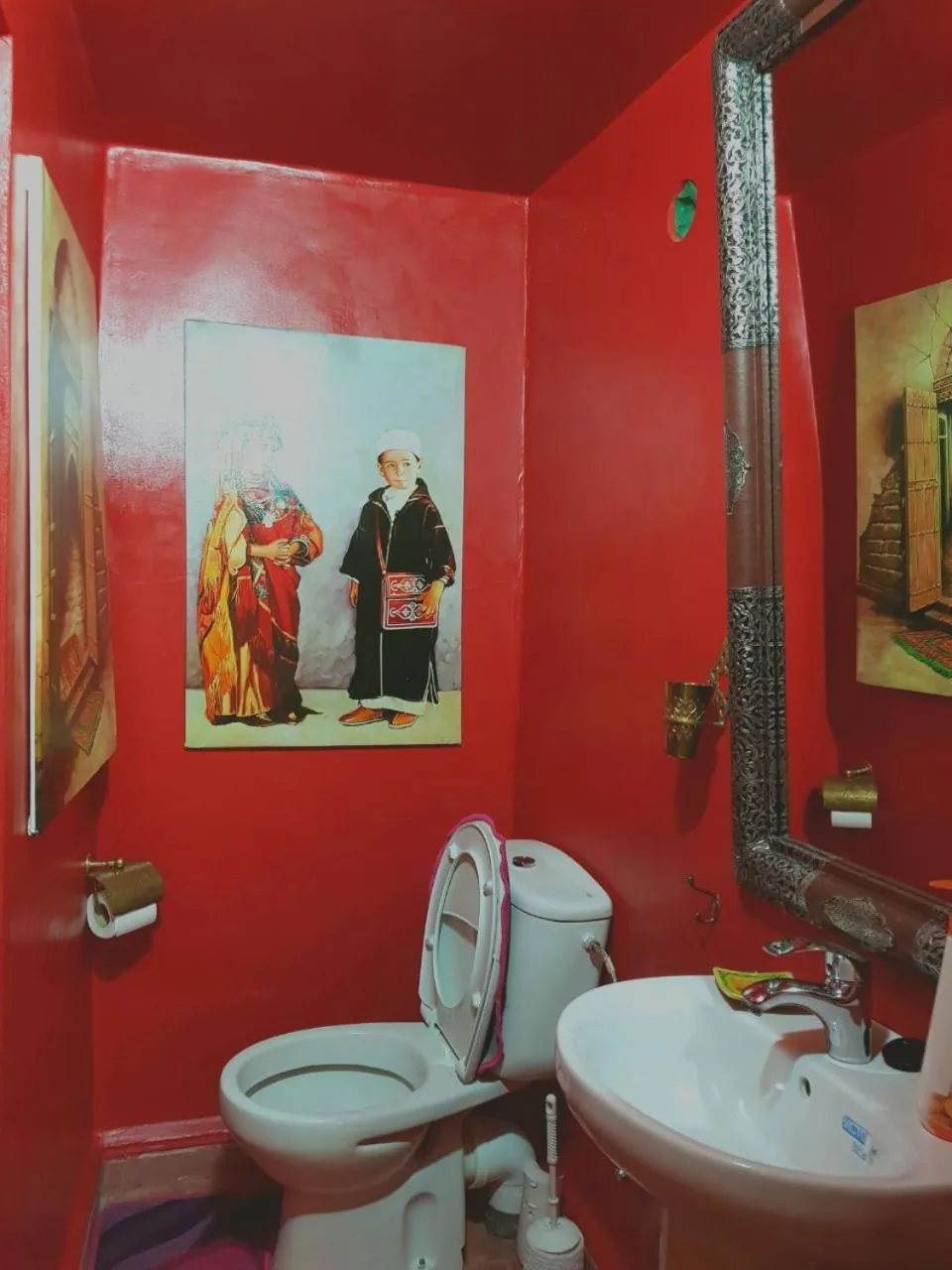 Bathroom in Riad Konouz