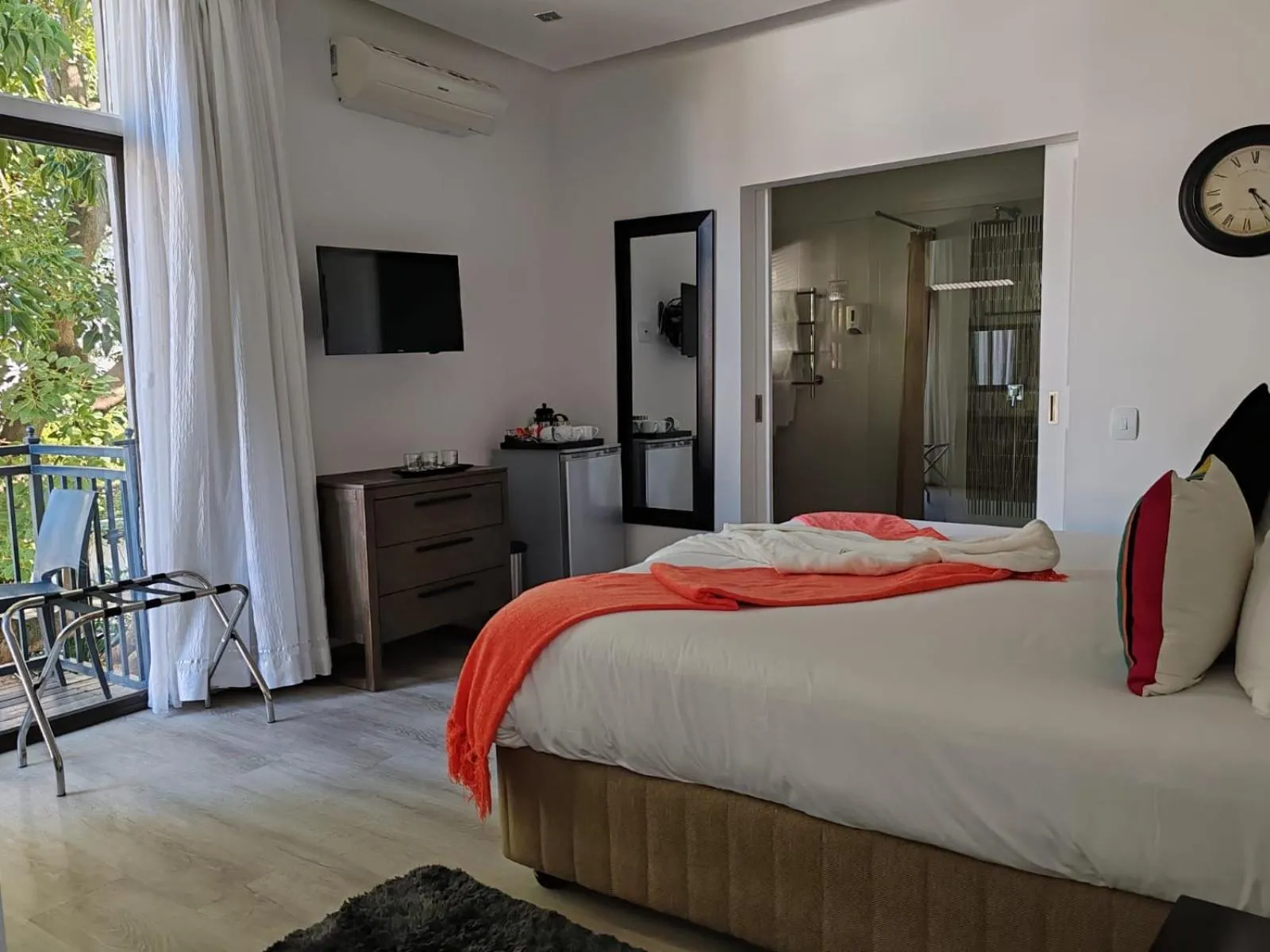 Bed in Point B Guest House -Sustainable Solar Energy