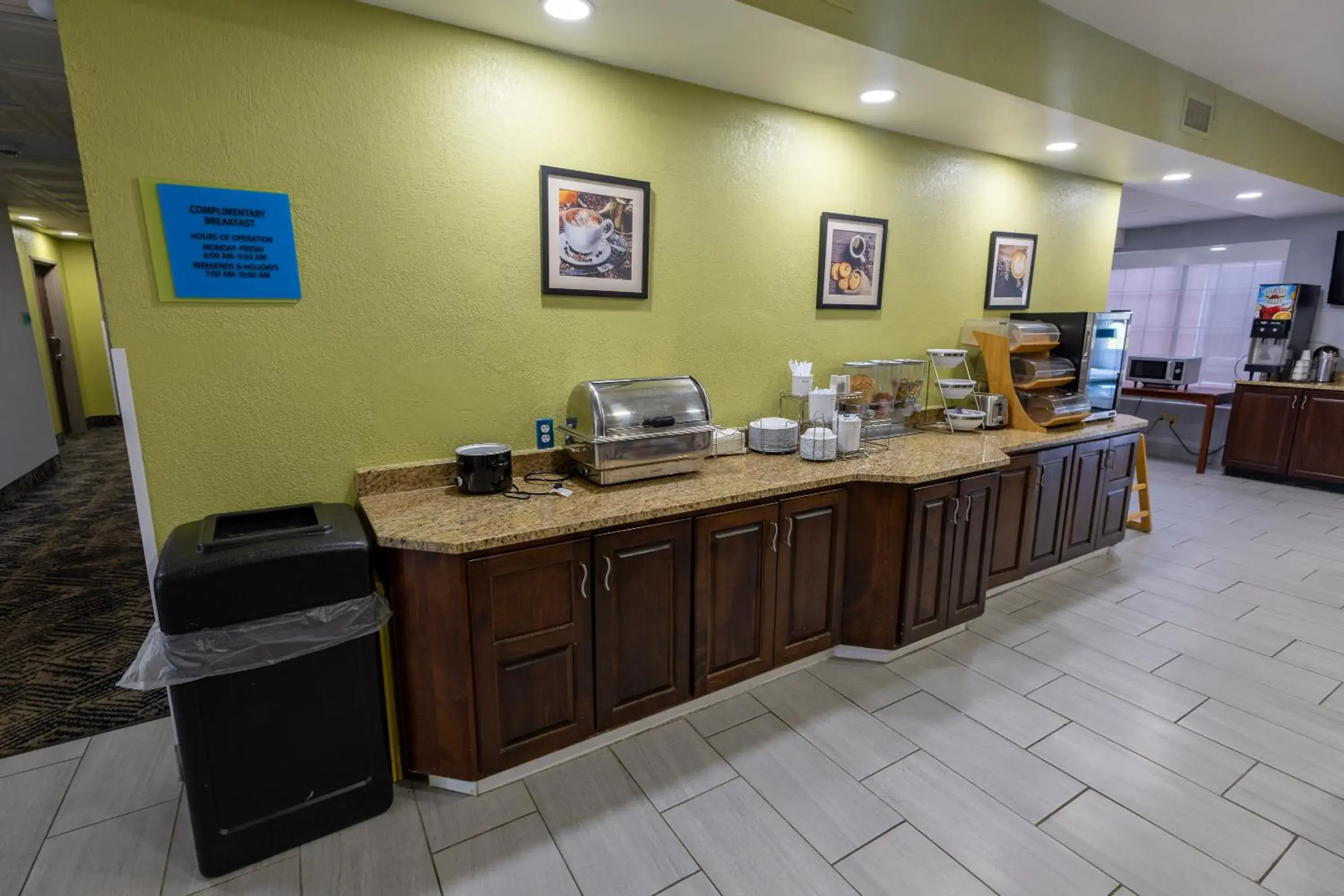 Food in Countryside Inn and Suites Food in Countryside Inn and Suites