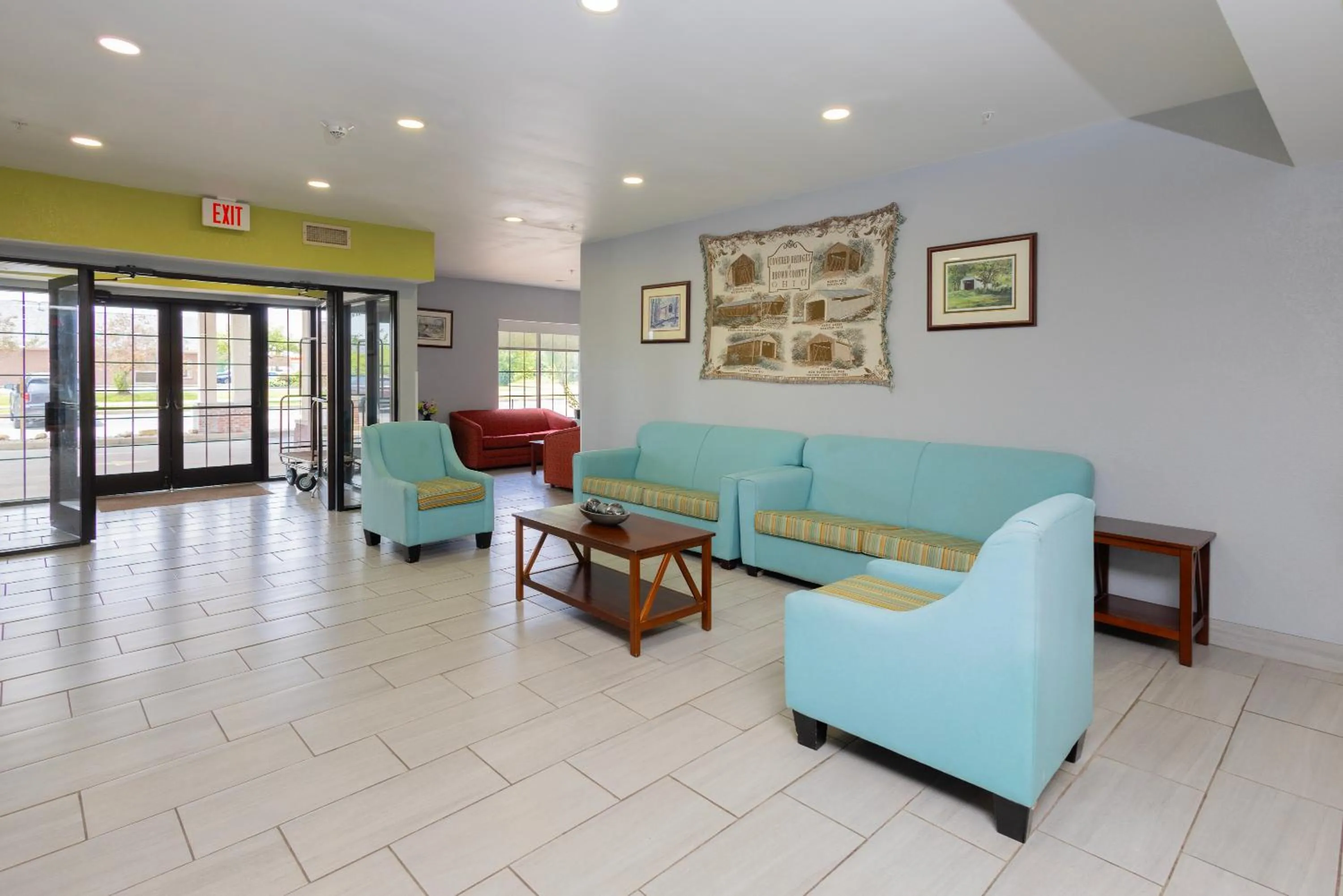 Seating area in Countryside Inn and Suites