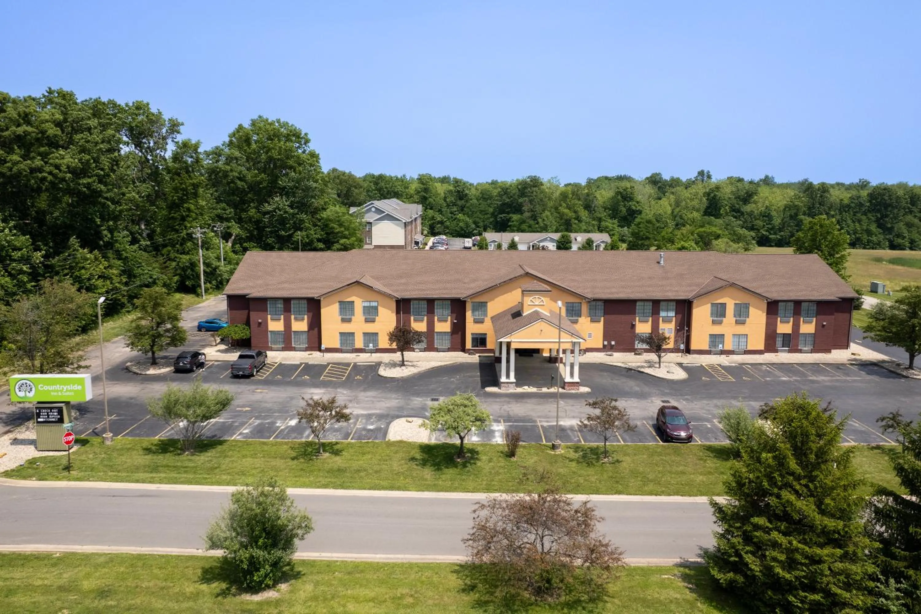 Property building in Countryside Inn and Suites