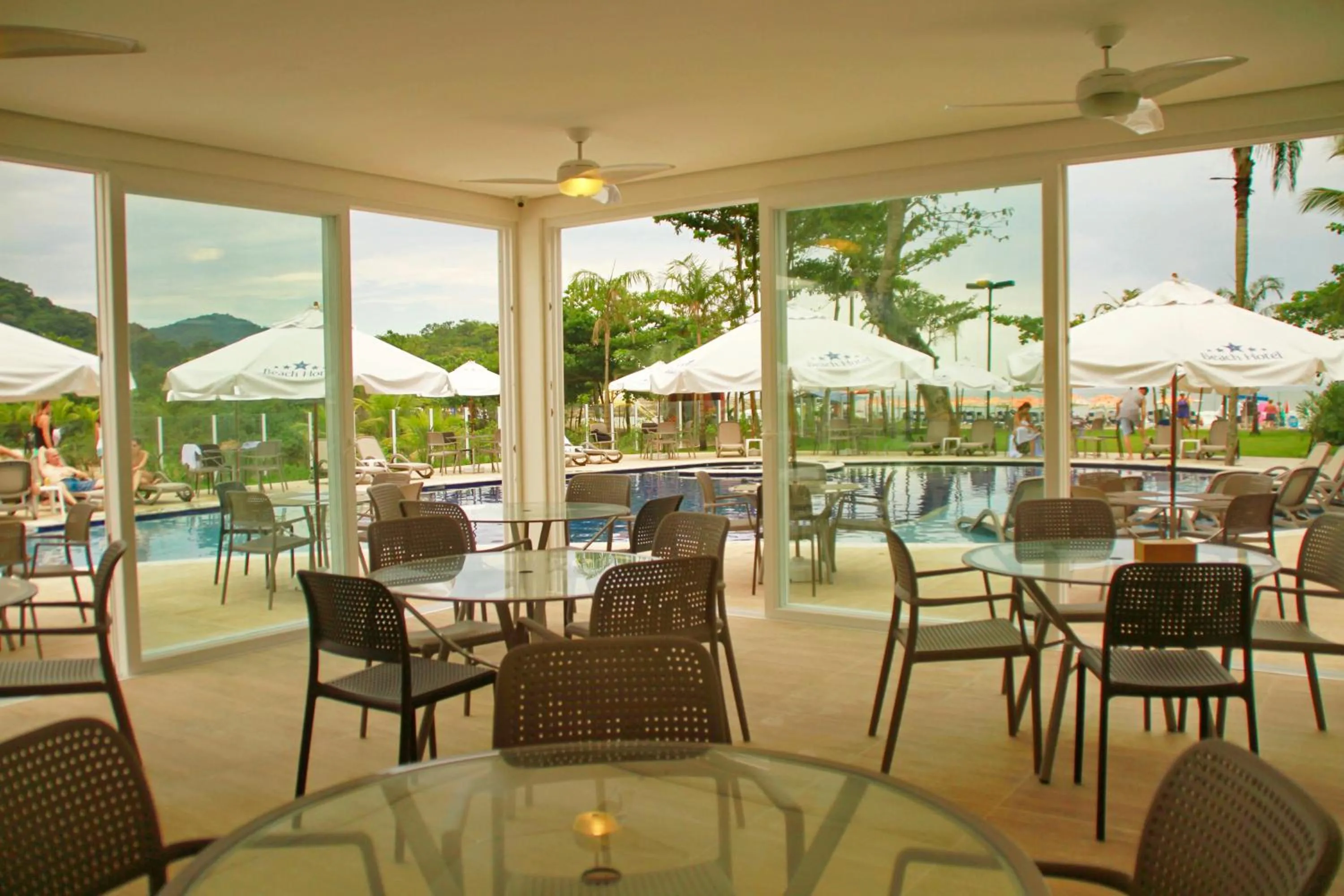 Lounge or bar in Beach Hotel Sunset